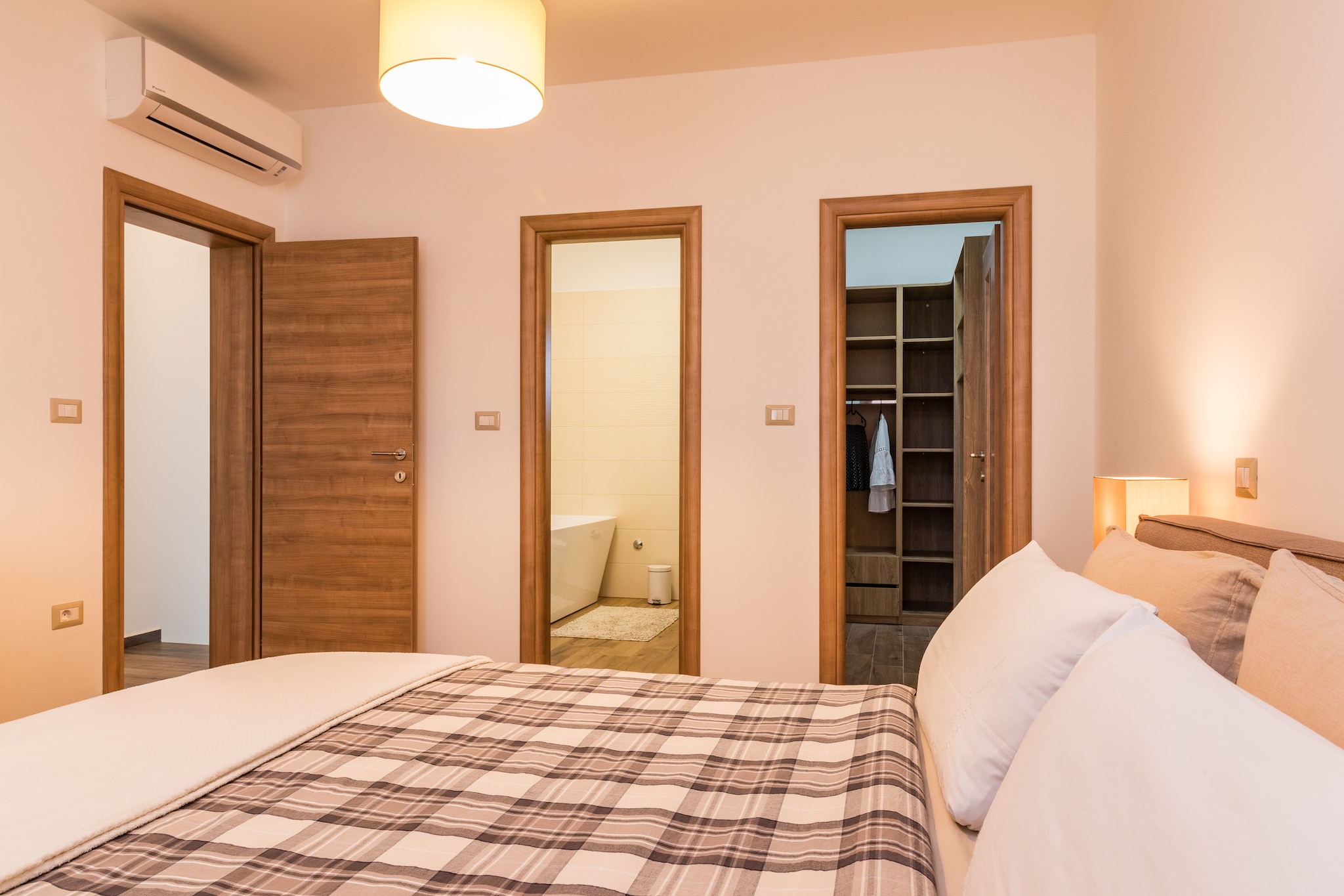 Bed Room