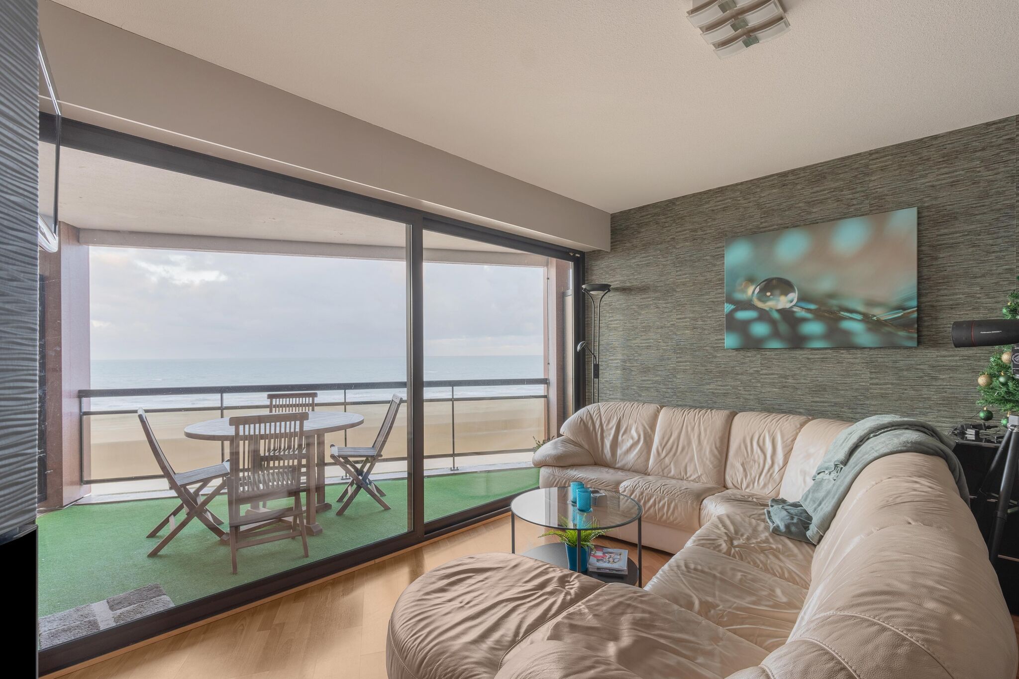 Welcoming apartment in Blankenberge with sea-views