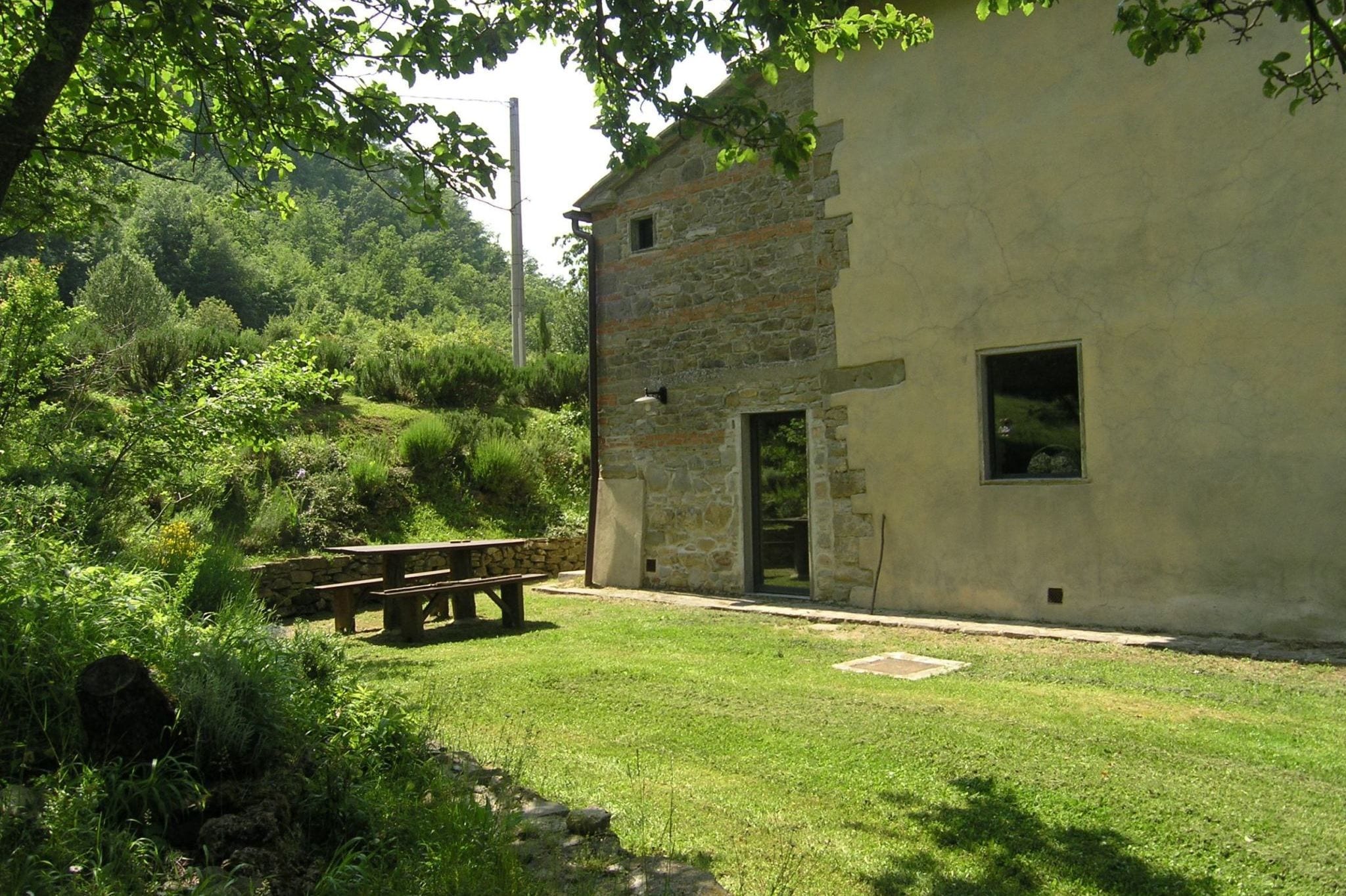 Independent apartment in an ancient village, with swimming pool