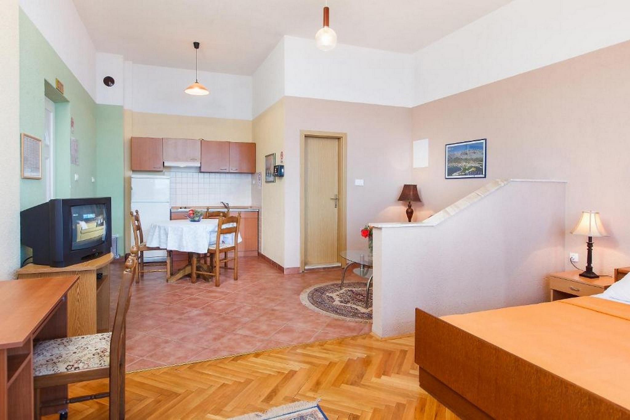 Summerheaven Apartments - Standard Studio Apartment with Balcony and Sea View A1