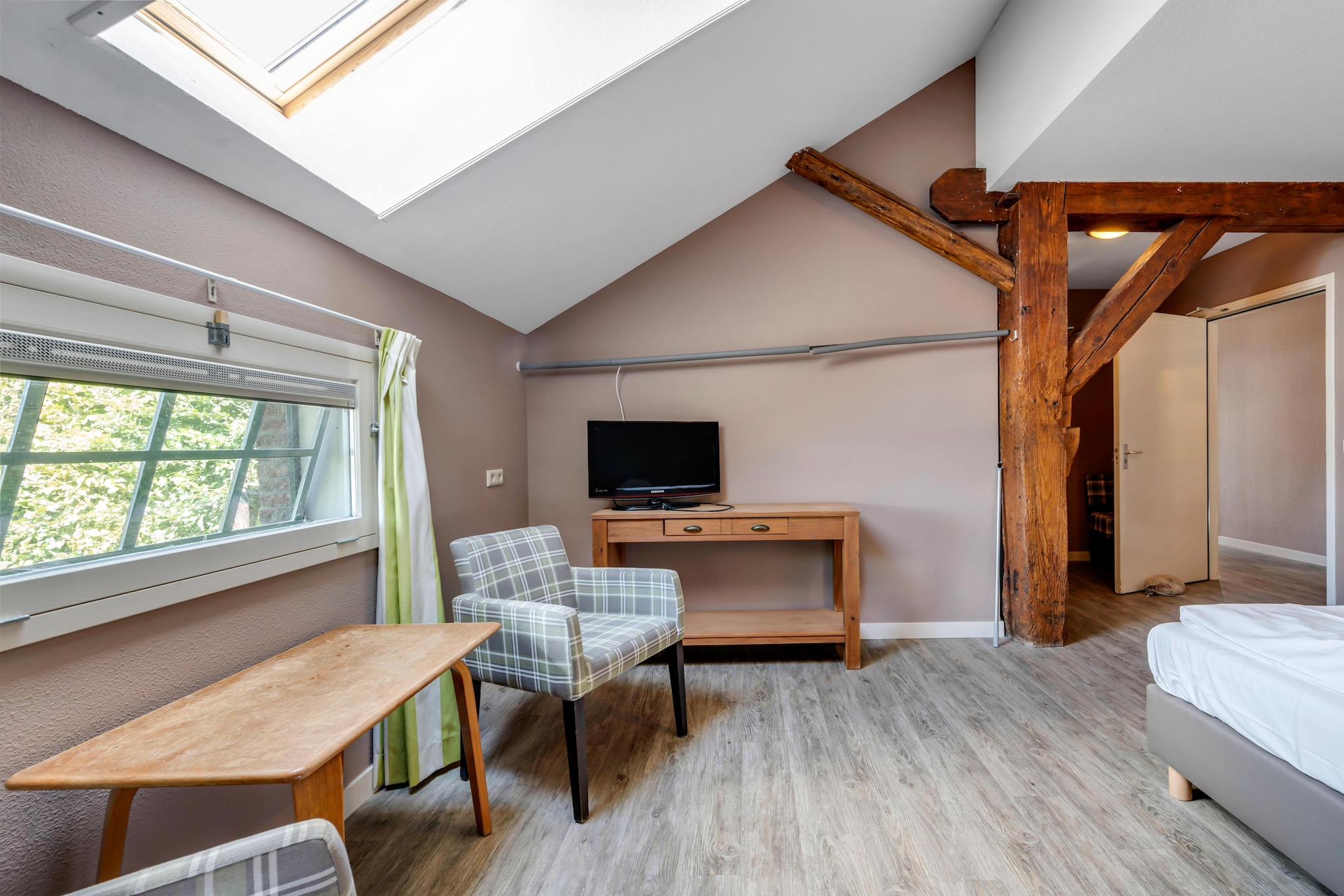 The Old Farmhouse - Slaapkamer