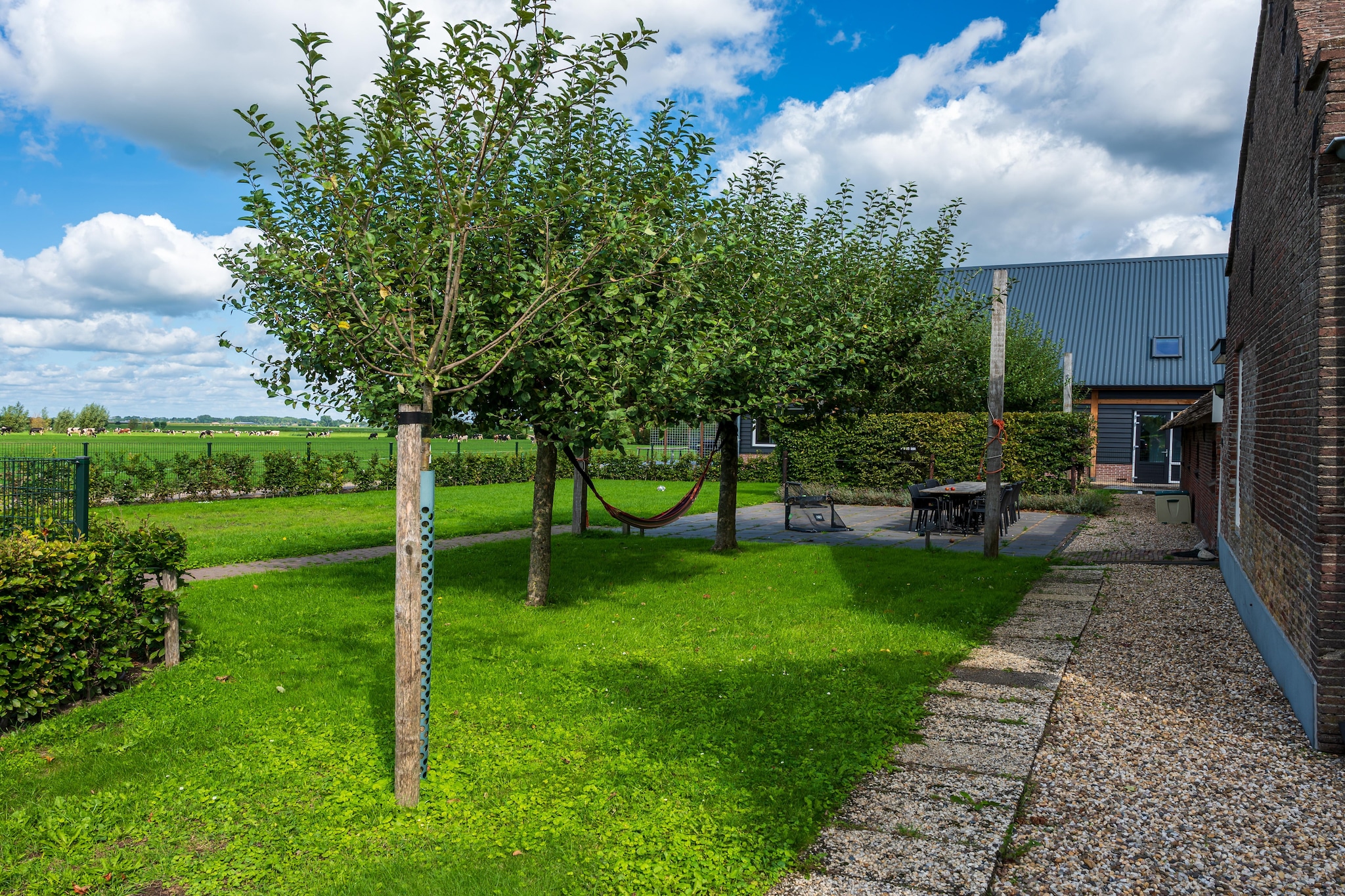 The Old Farmhouse - Tuinen zomer