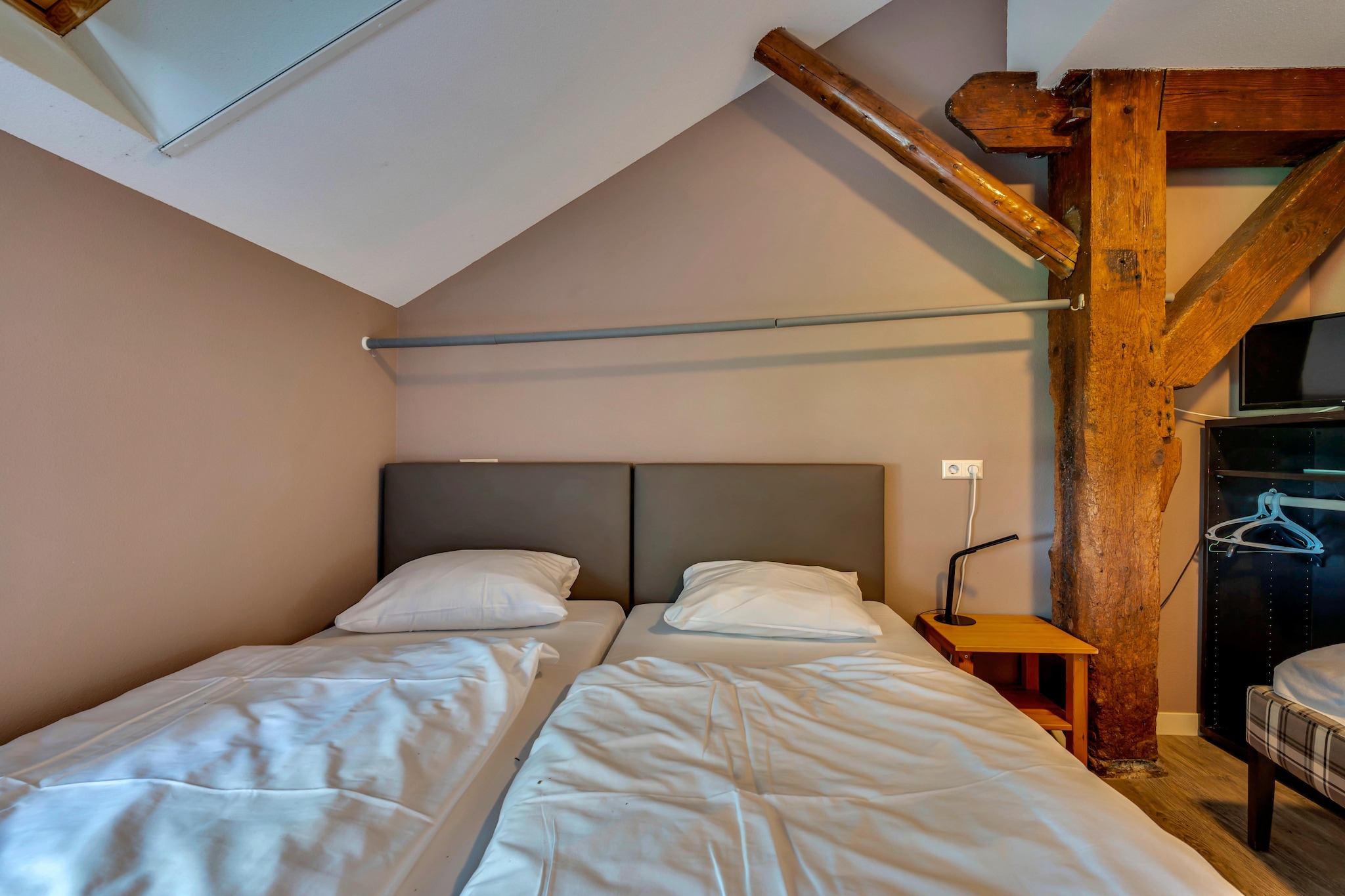 The Old Farmhouse - Slaapkamer