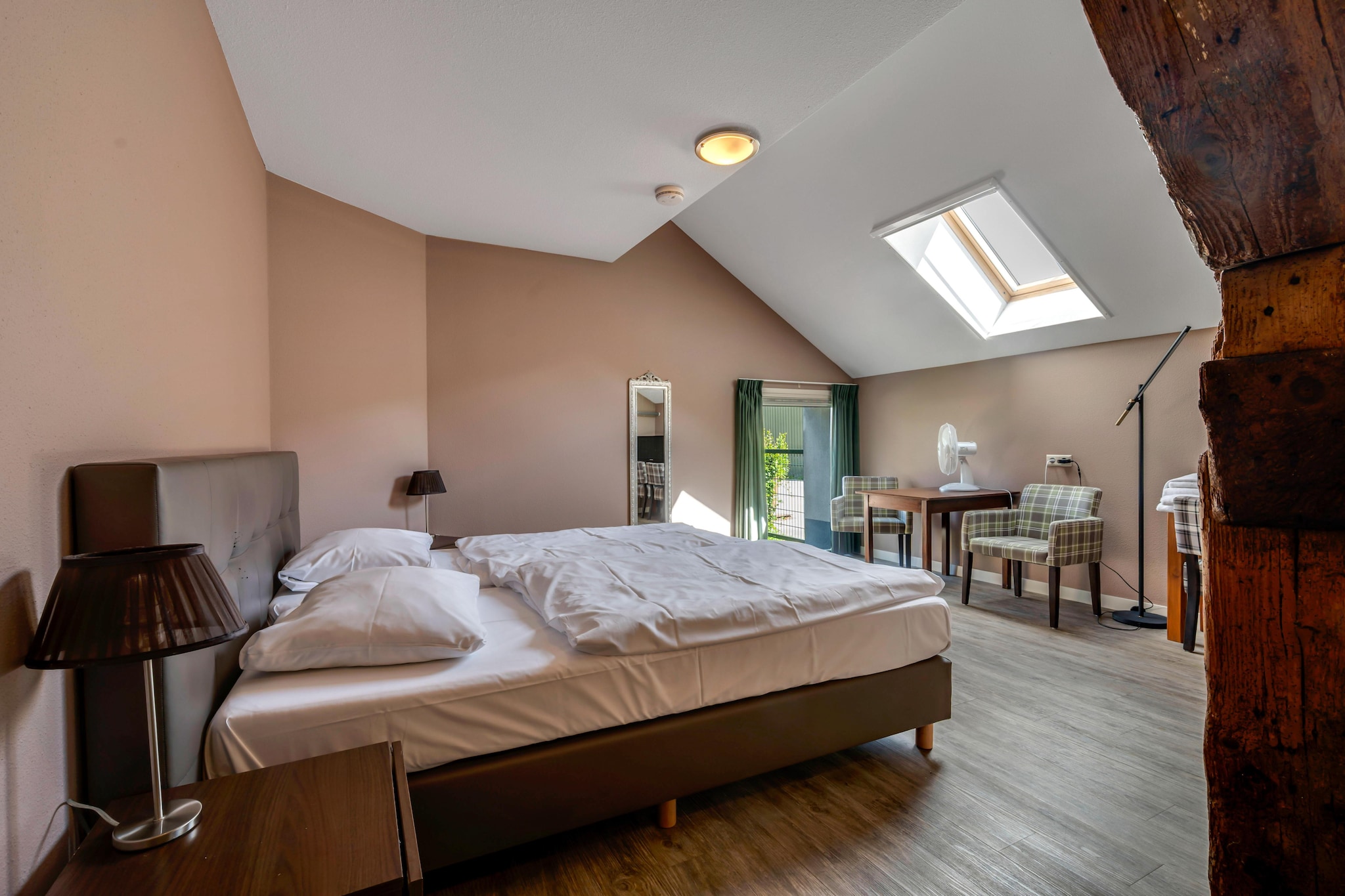 The Old Farmhouse - Slaapkamer