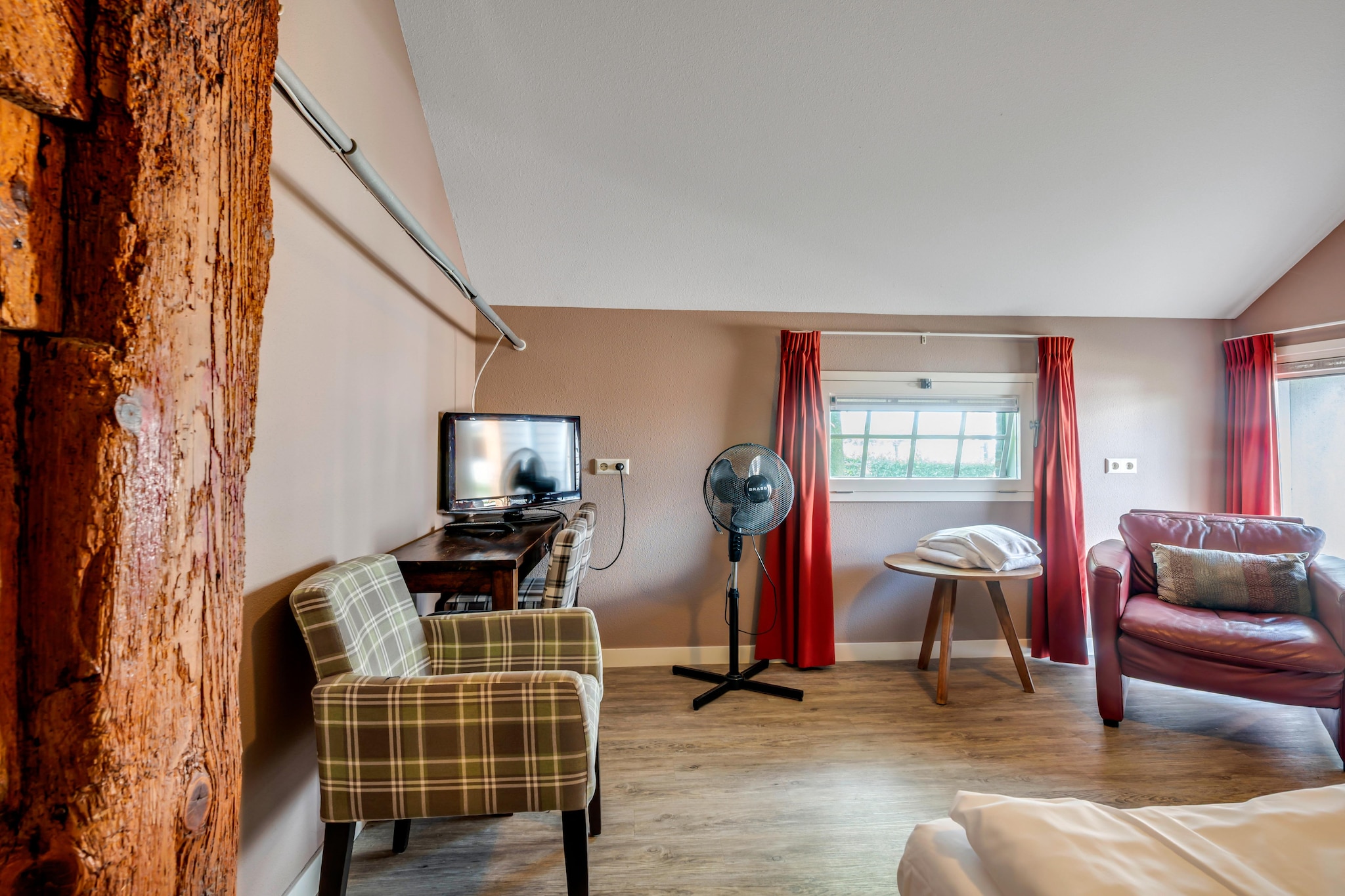 The Old Farmhouse - Woonkamer