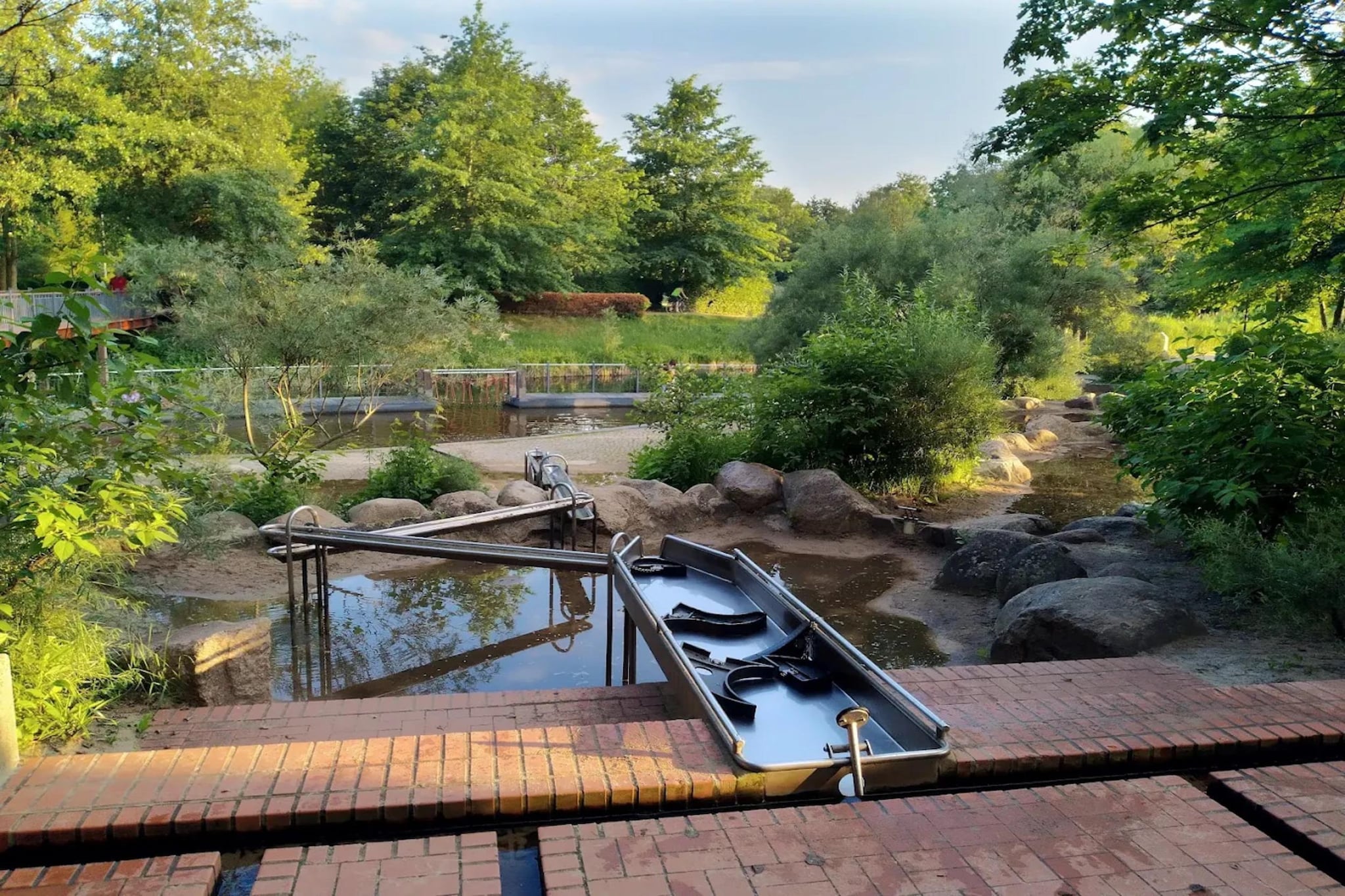 Reihenbungalow an einem Spreearm-Gebieden zomer 5km