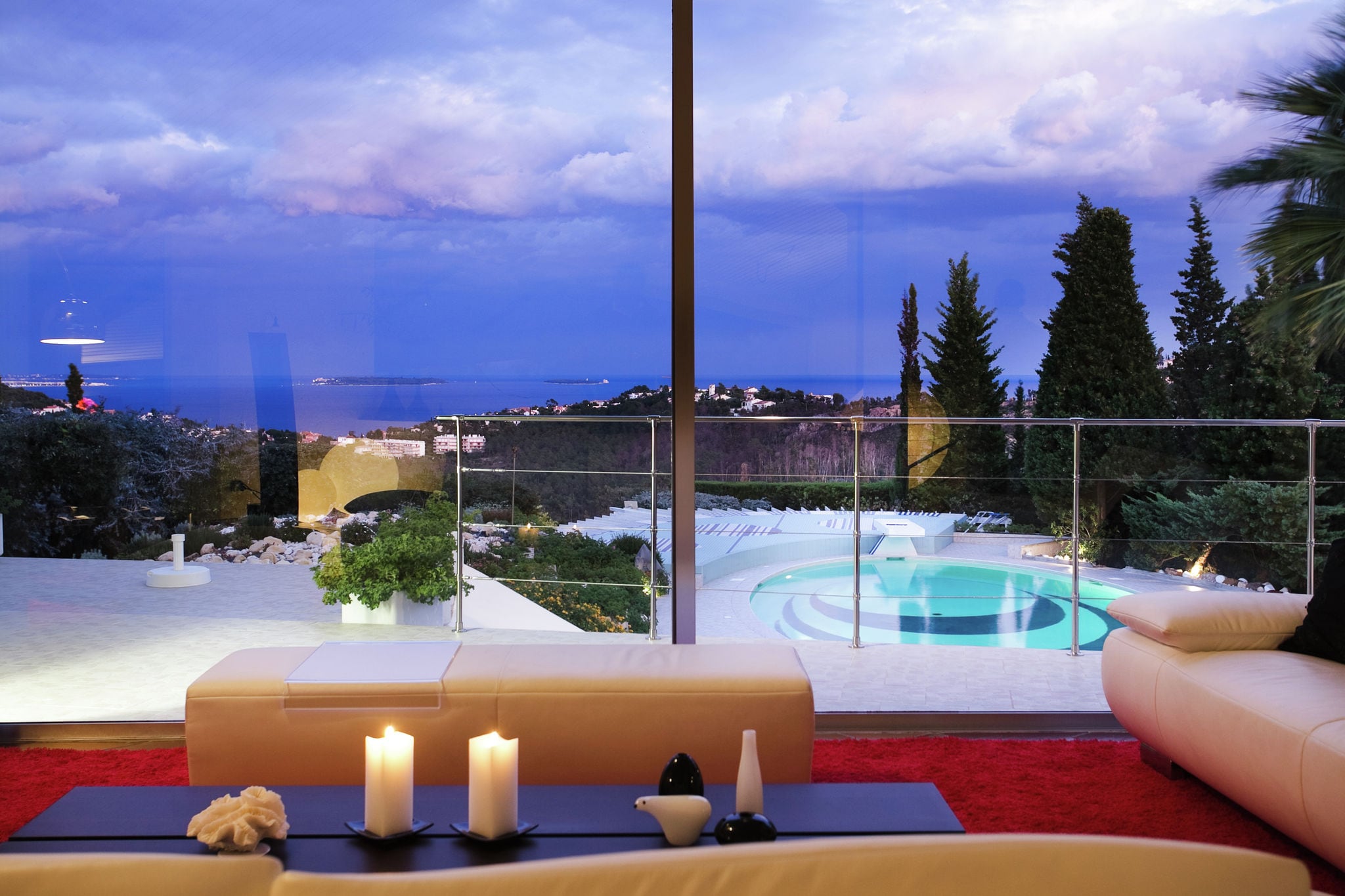 Luxueux Appartement dans villa d'architecte au calme avec vue mer et montagne