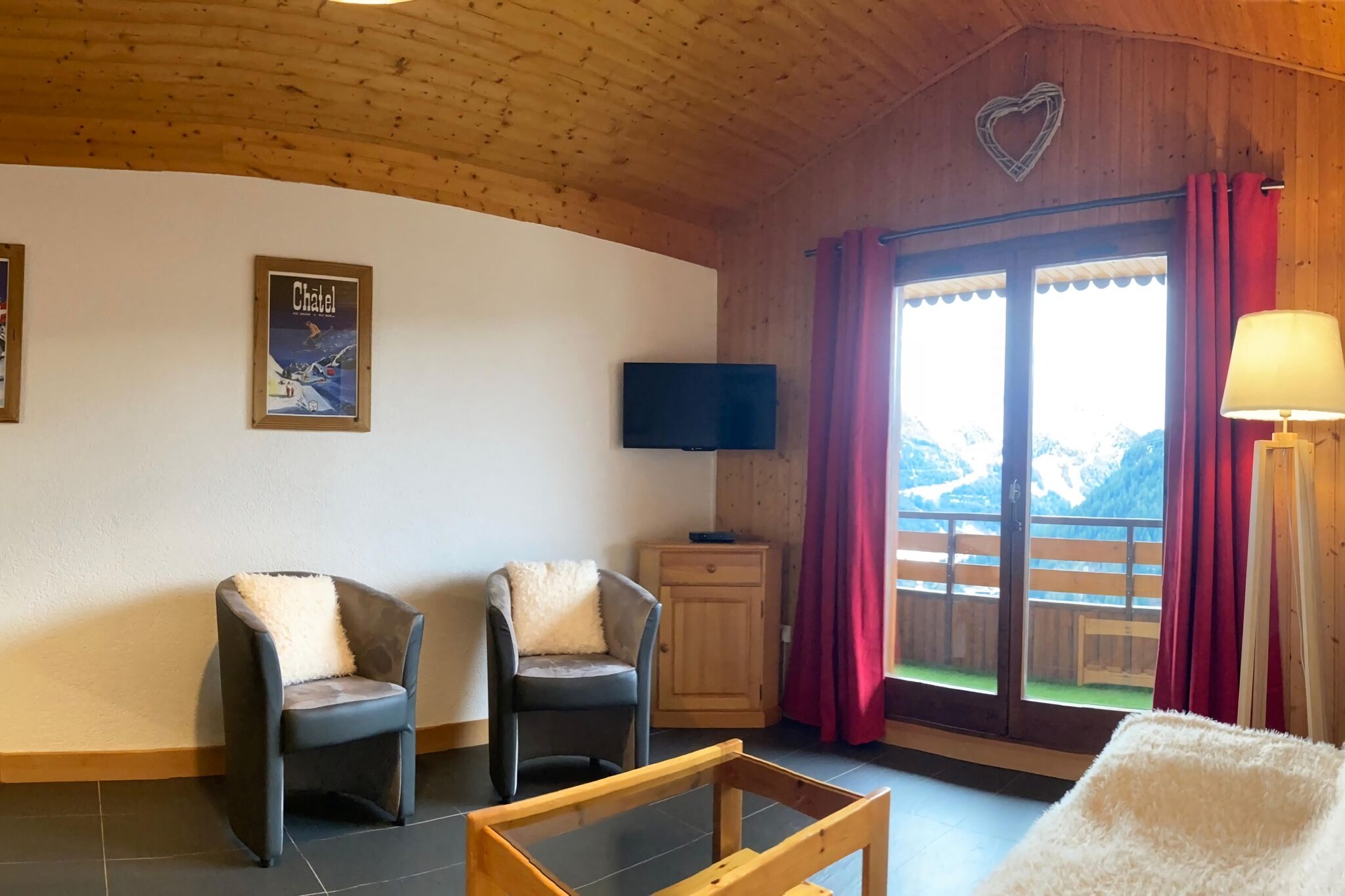 Amazing apartment in Chatel with terrace