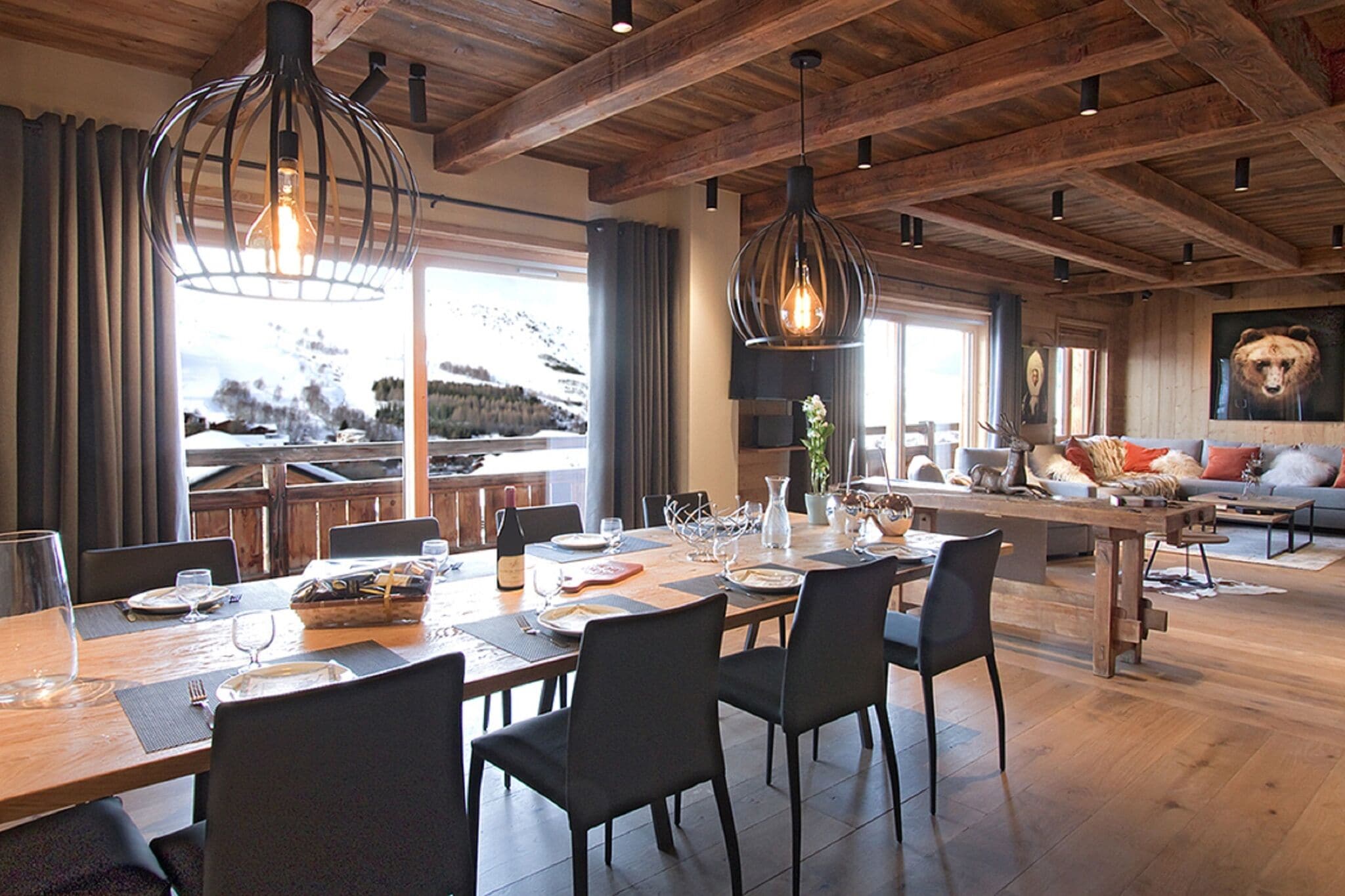 Spacious 14-person chalet with indoor pool in Les Deux Alpes