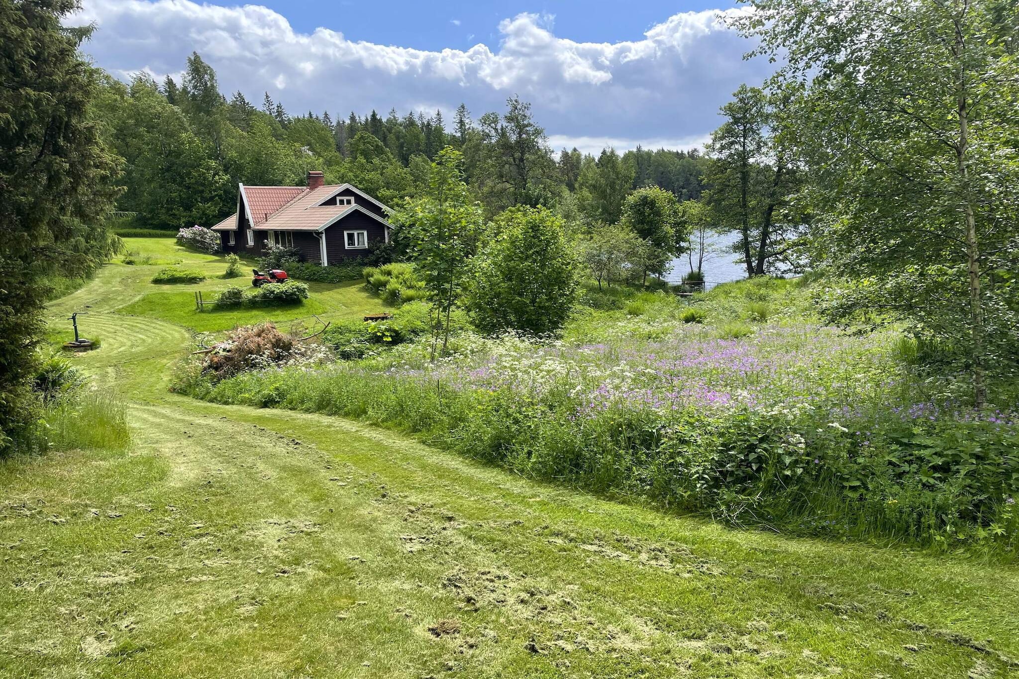 8 person holiday home in SKYLLBERG-By Traum