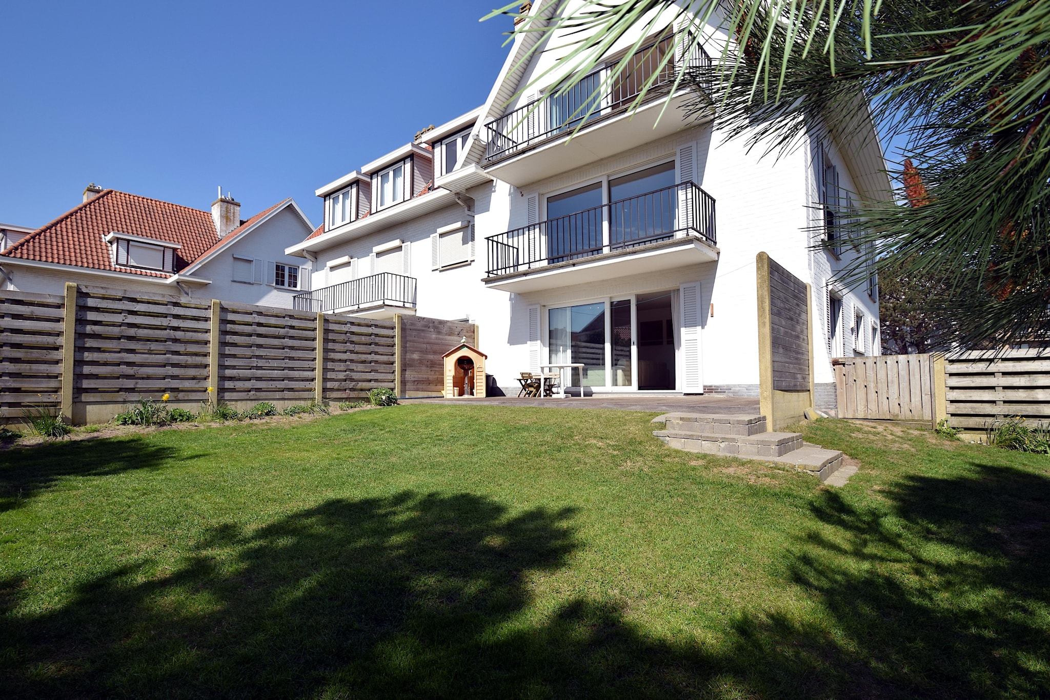 Private Garden near Sea