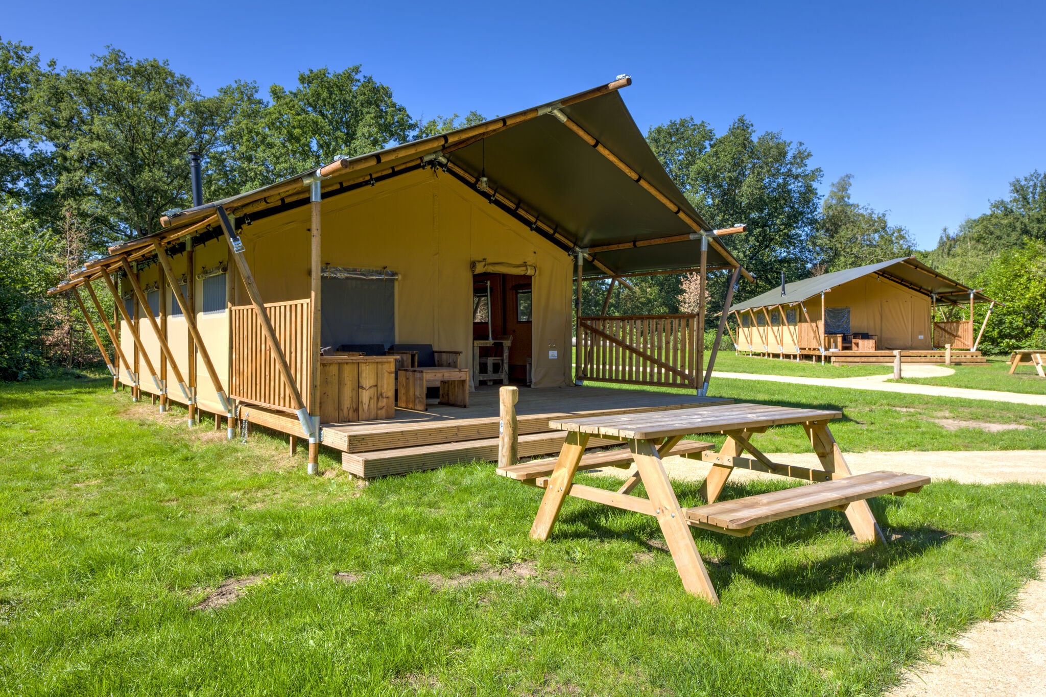 Tente de camping avec cuisine près de Zwolle