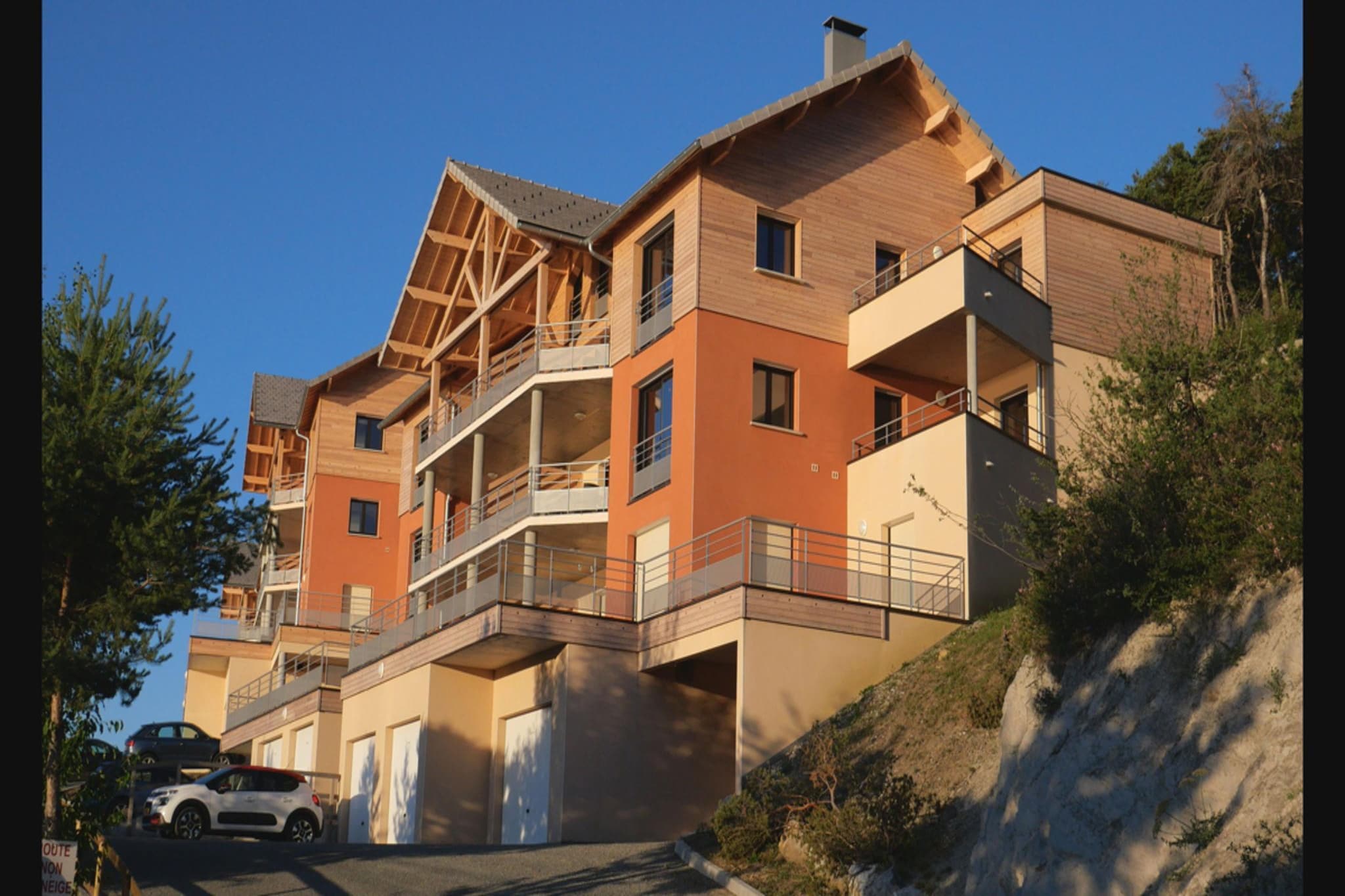 Domaine de l'Ecrin du Lac Chorges Appartements - 3 ch 8 pers