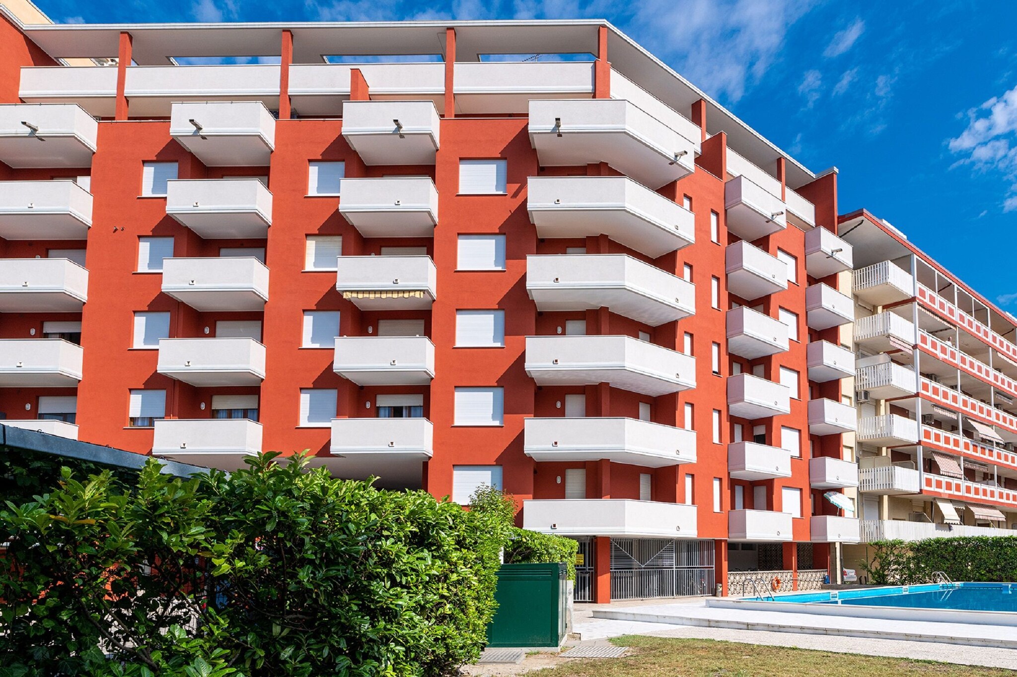 Belvilla by OYO Inviting apartment with pool