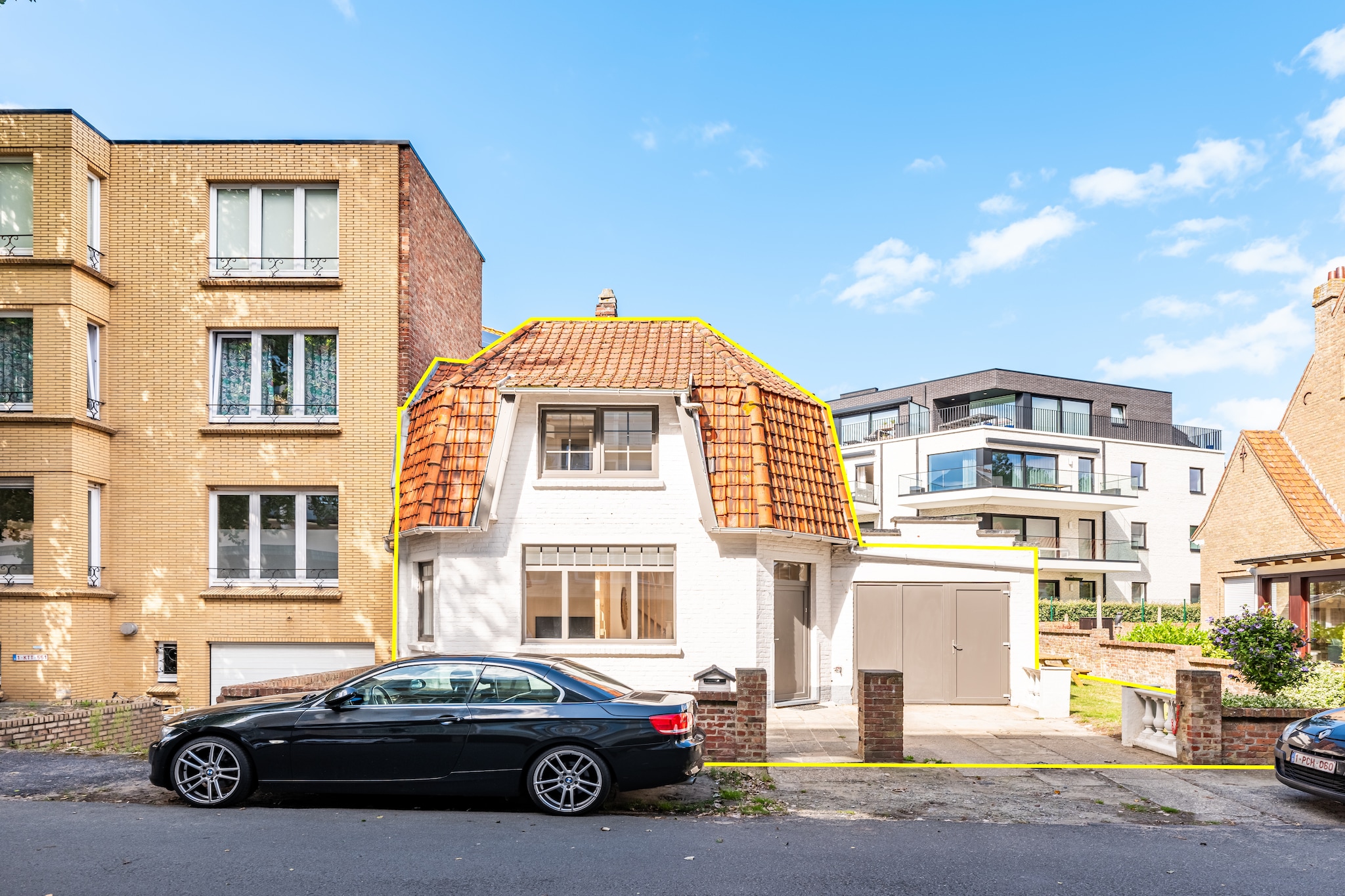Garden Villa Steps from Beaches