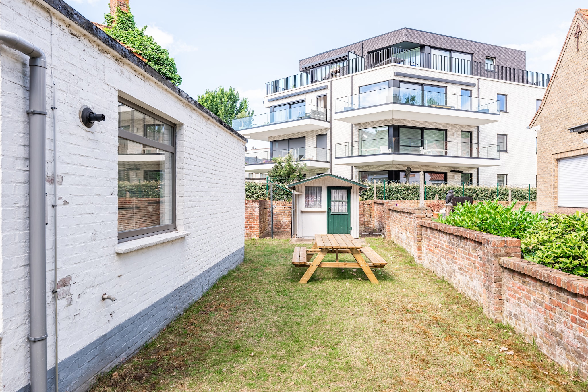 Garden Villa Steps from Beaches