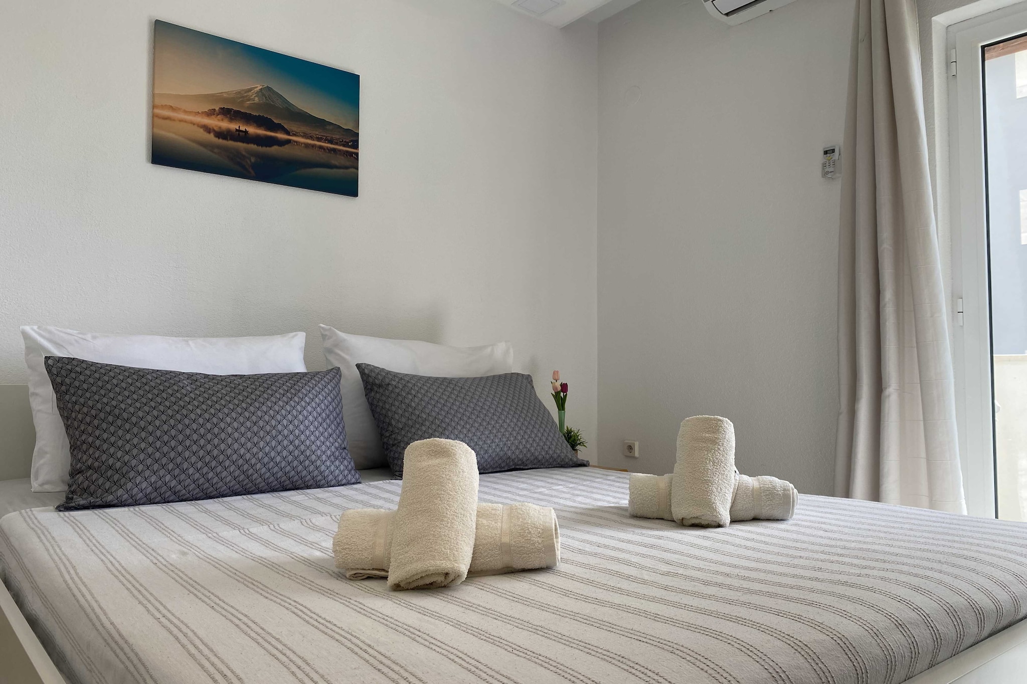 Apartments Sun & Sea - Studio Apartment with Balcony and Sea View