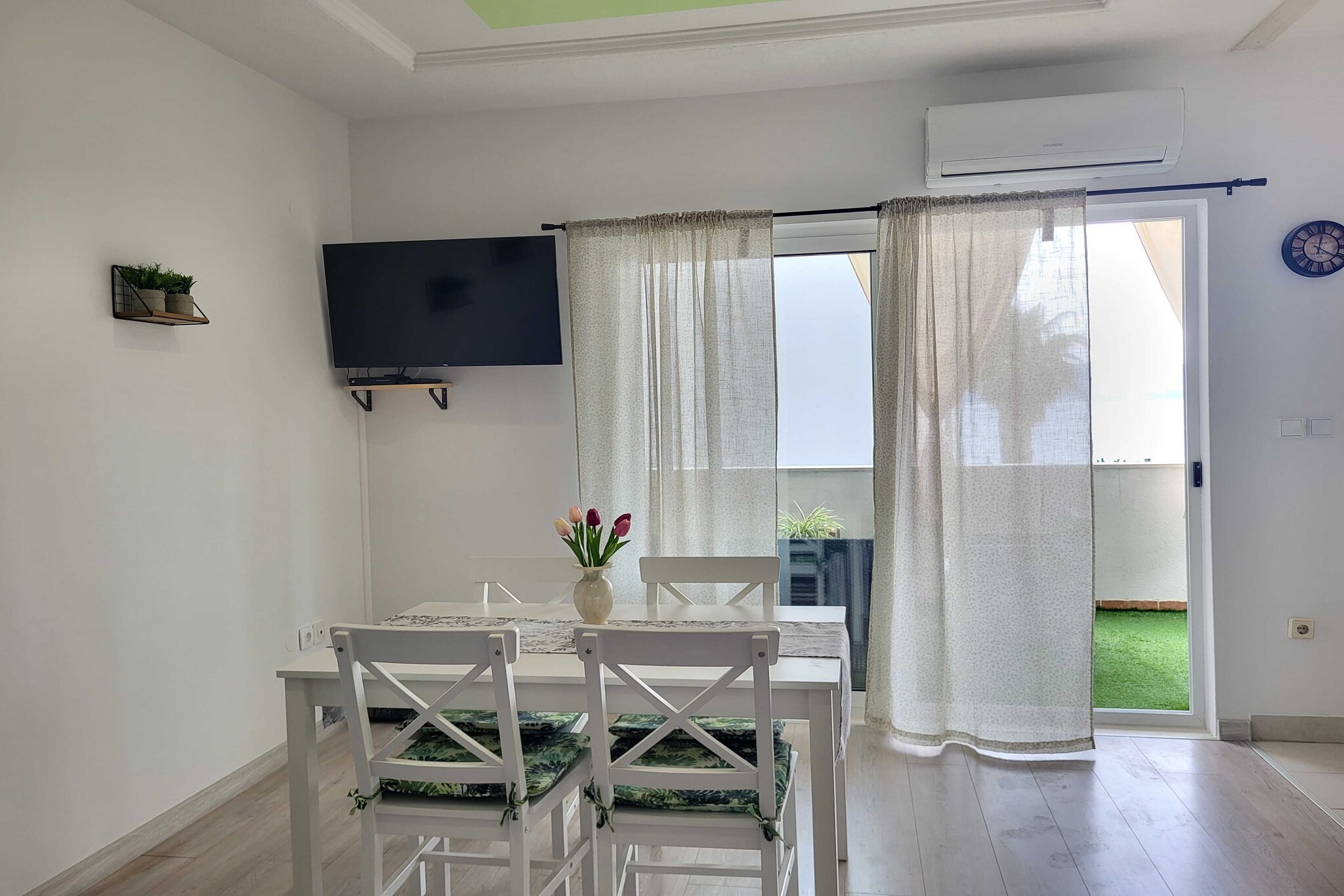 Apartments Sun & Sea - One Bedroom Apartment with Balcony and Sea View