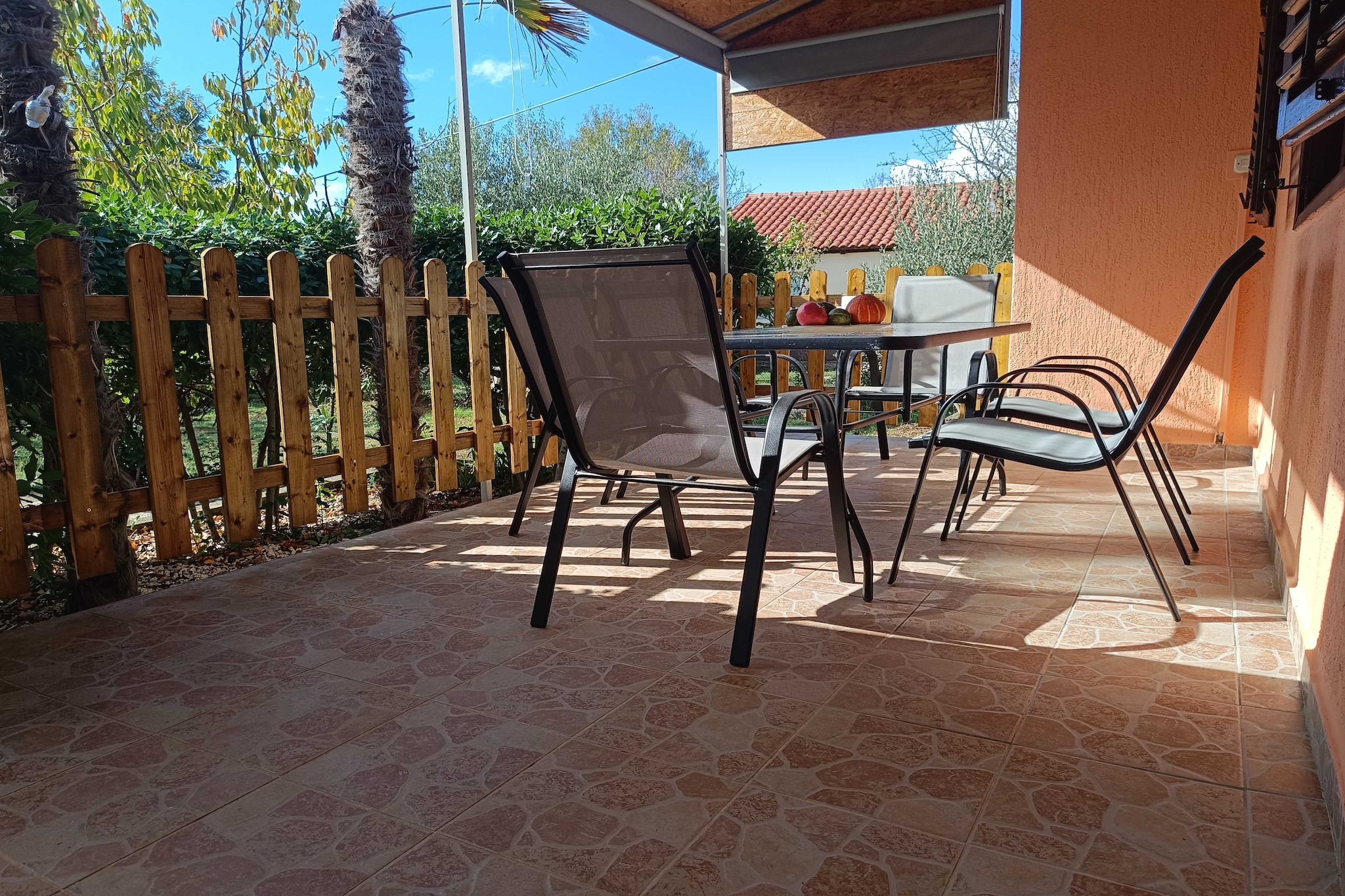 Holiday Home Višnja - Two Bedroom Holiday Home with Terrace-Terras