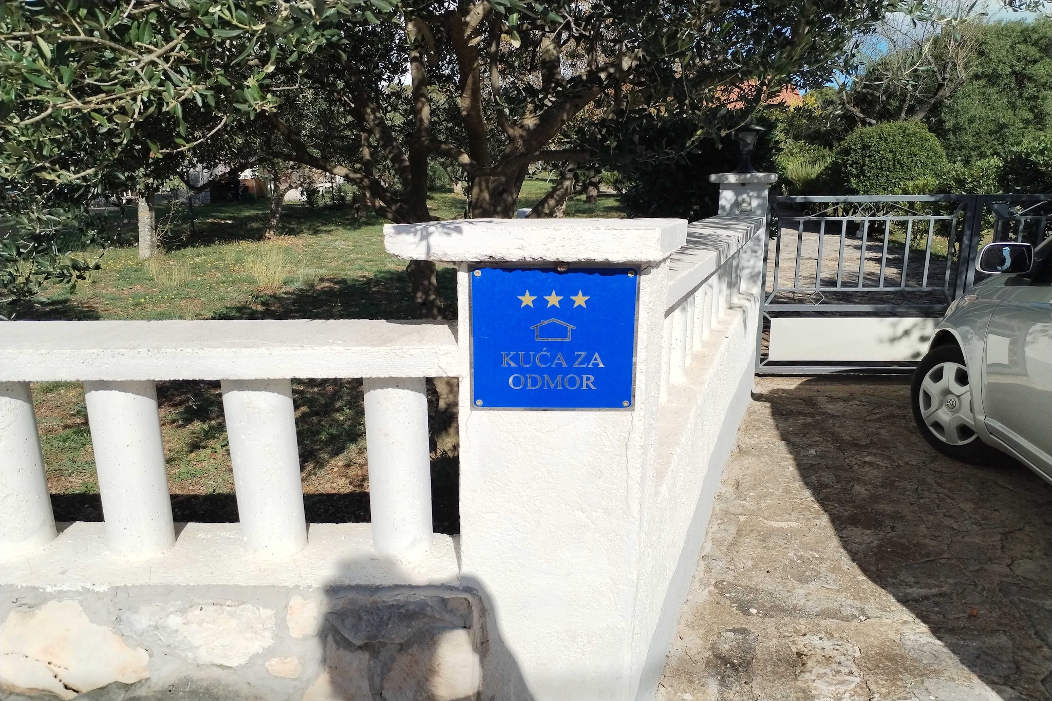 Holiday Home Višnja - Two Bedroom Holiday Home with Terrace-Buitenlucht