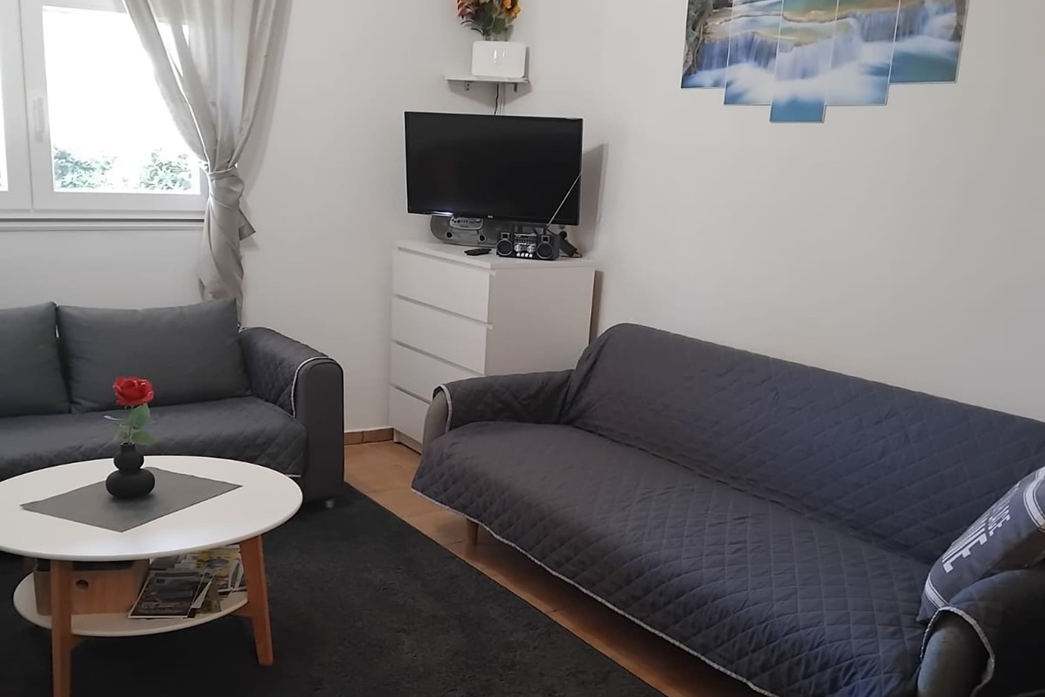 Holiday Home Višnja - Two Bedroom Holiday Home with Terrace