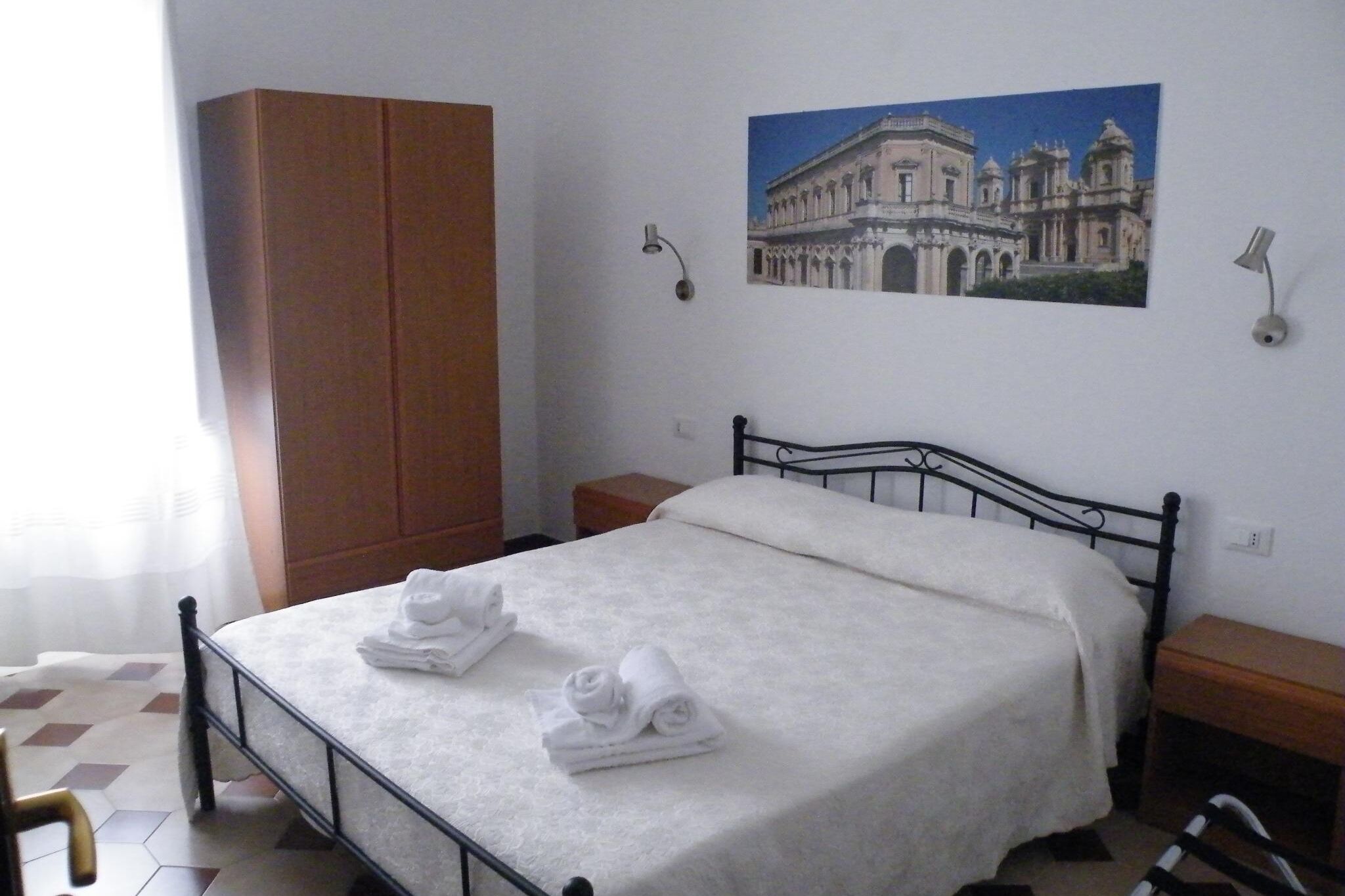 Spacious apartment in Noto with balcony