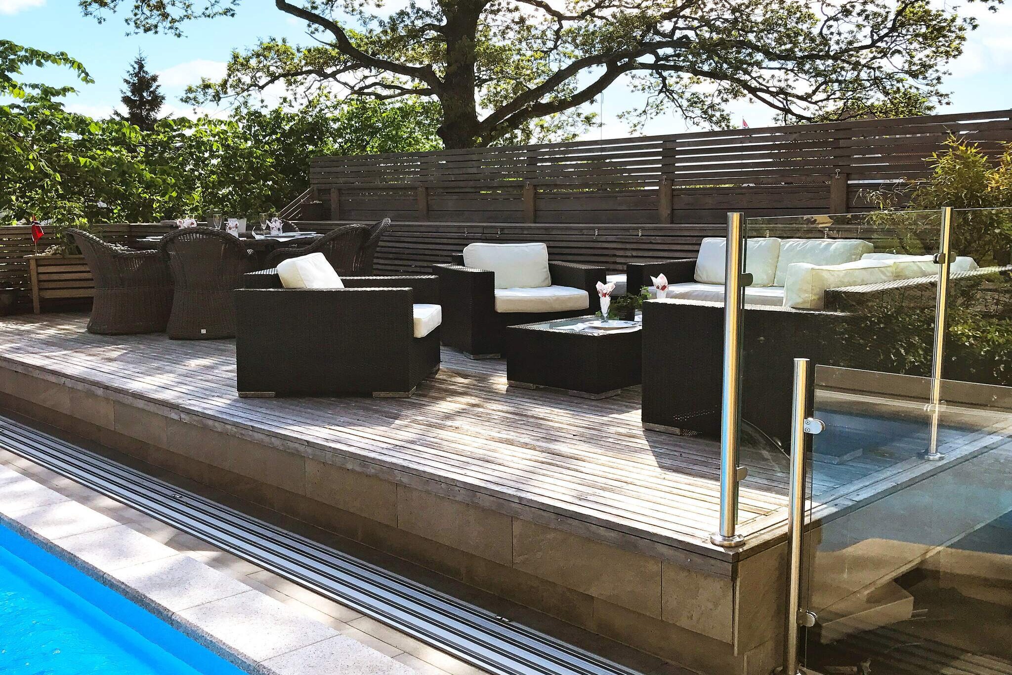 Internet Access DSL, Kitchen(cooker(electric), hood, coffee machine(filter), waffle iron, microwave, dishwasher, fridge, freezer(1-59L), tumble dryer, washing machine, high chair), Living/bed room(70 m2)(TV(german television channels, norvegian TV channels ), fireplace, DVD player, radio, radio, darts, fitness equipment, netflix), bedroom(single bed, double bed), bedroom(single bed), bedroom(double bed), bedroom(single bed), bedroom(double bed), bedroom(double bed), bathroom(floor heating)(bath tub, washbasin, shower, toilet), bathroom(washbasin, shower, toilet), bathroom(washbasin, shower, toilet), shower, heating(electric), garden, garden furniture, BBQ, parking, swimming pool(outside, heated)