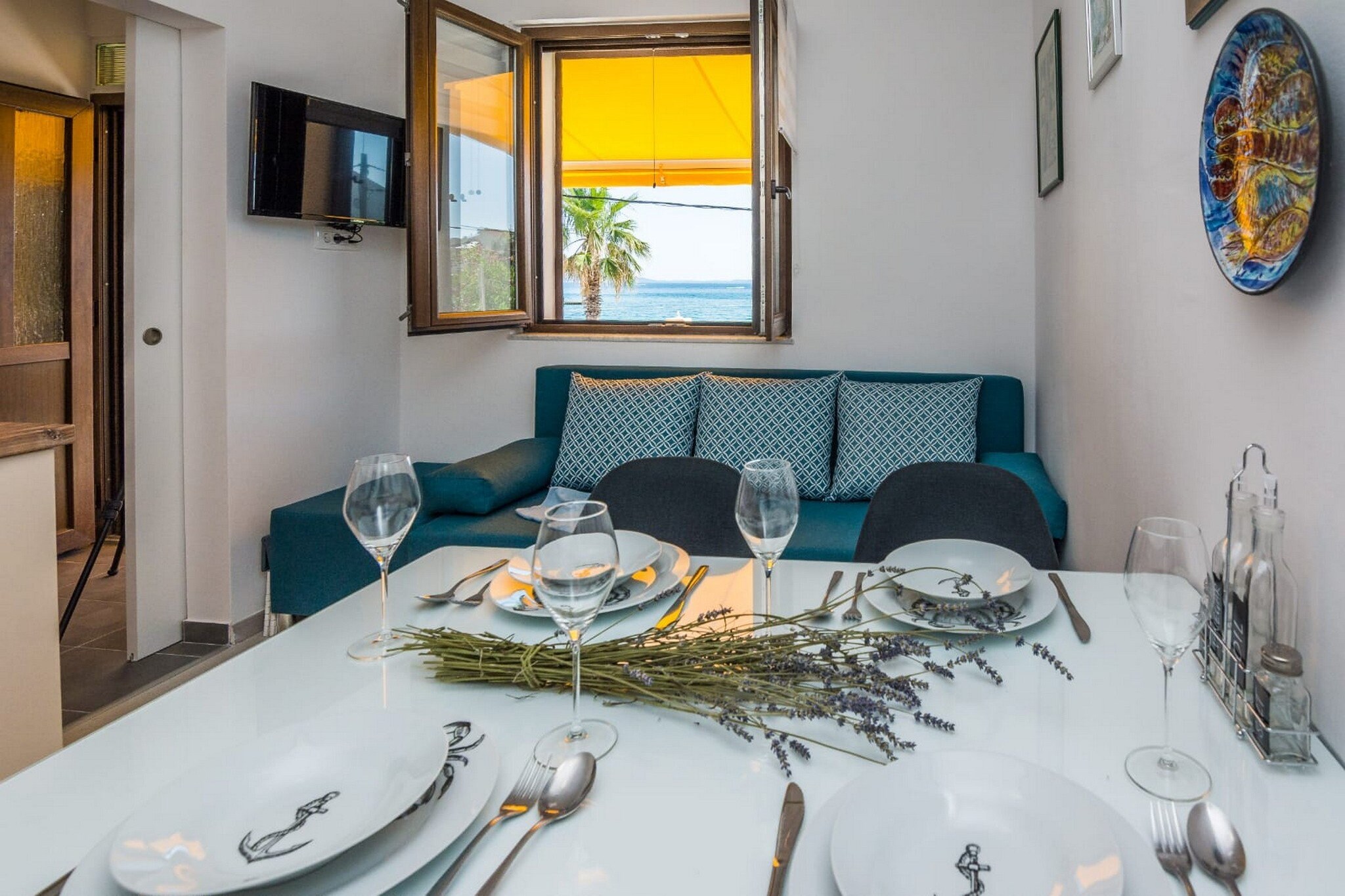 Apartments Sea Eyes - Two Bedroom Apartment with Balcony and Sea View (Kat)