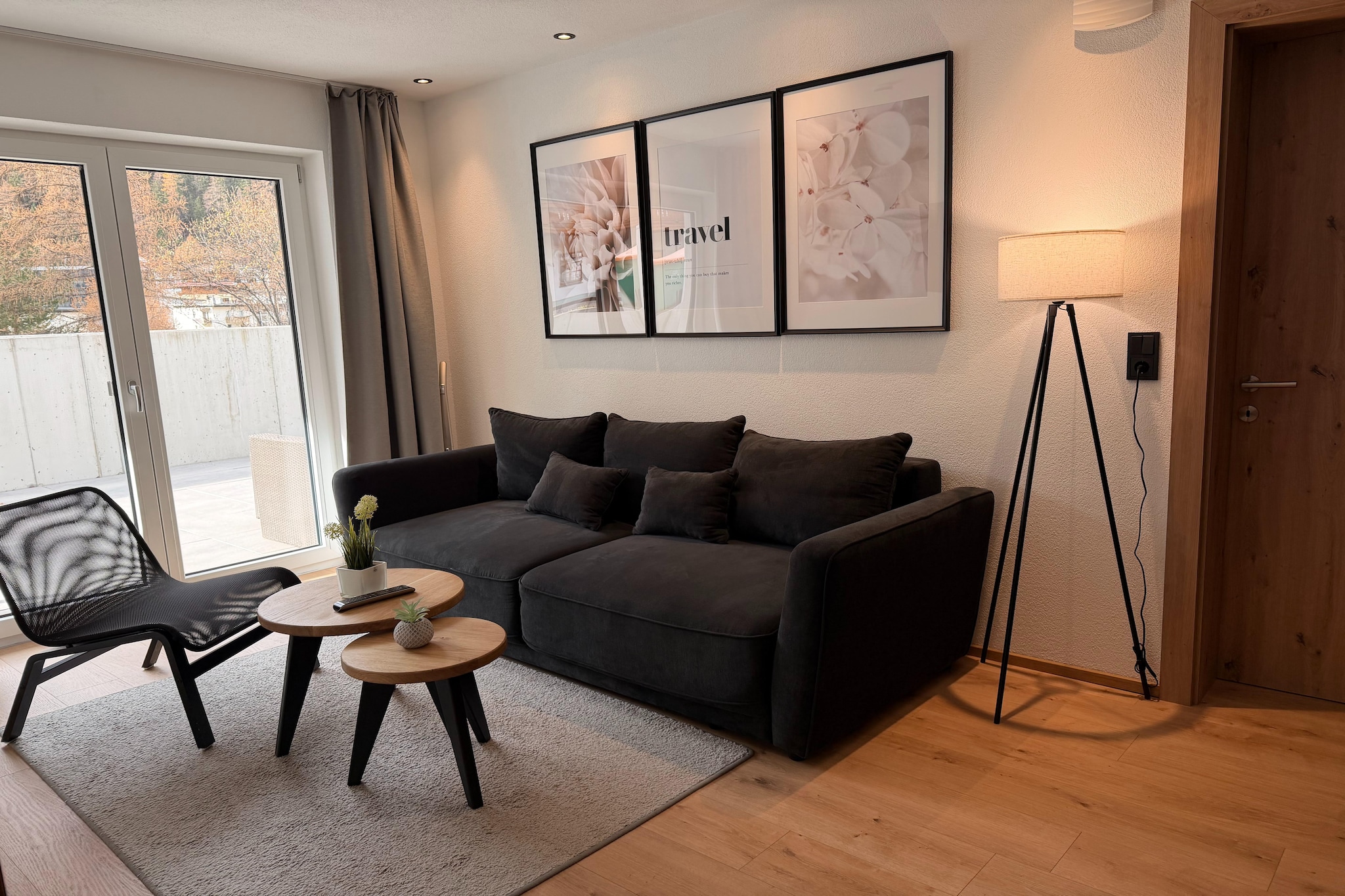Ground floor: (open kitchen(hob(4 ring stoves, induction), electric kettle, toaster, coffee machine(cups), oven, dishwasher, fridge(+ freezer), fridge-freezer), Living/diningroom(single sofa bed, TV, dining table), bedroom(double bed), bedroom(double bed), bathroom(shower, washbasin, toilet), bathroom(shower, washbasin, toilet), terrace(35 m2), garden furniture)\n\nski storage, garage, stove, coffee machine, dishwasher, ski boot heaters, bicycle storage, parking