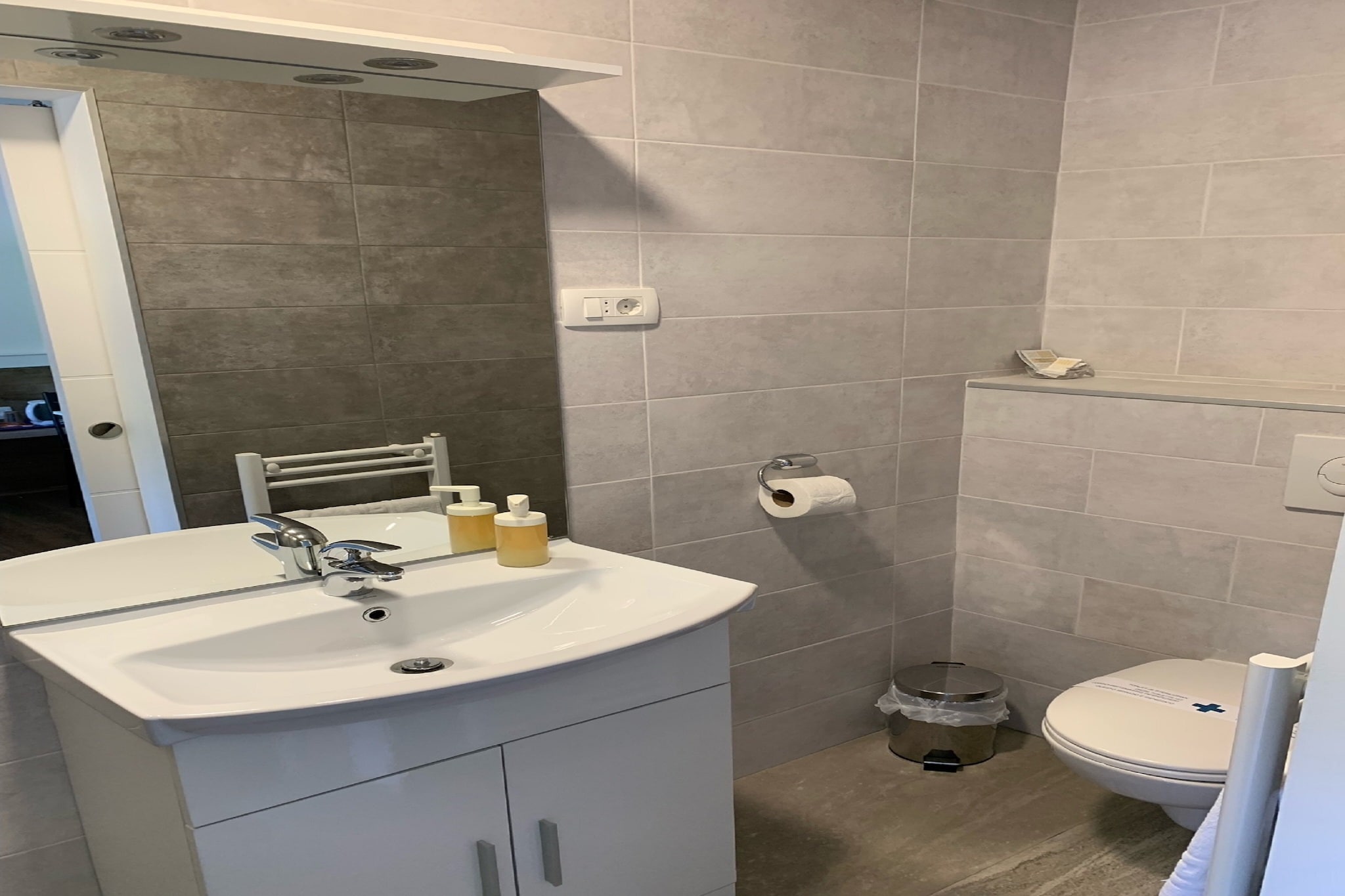 Guesthouse Family Bosnic - Double Room with Balcony - 5