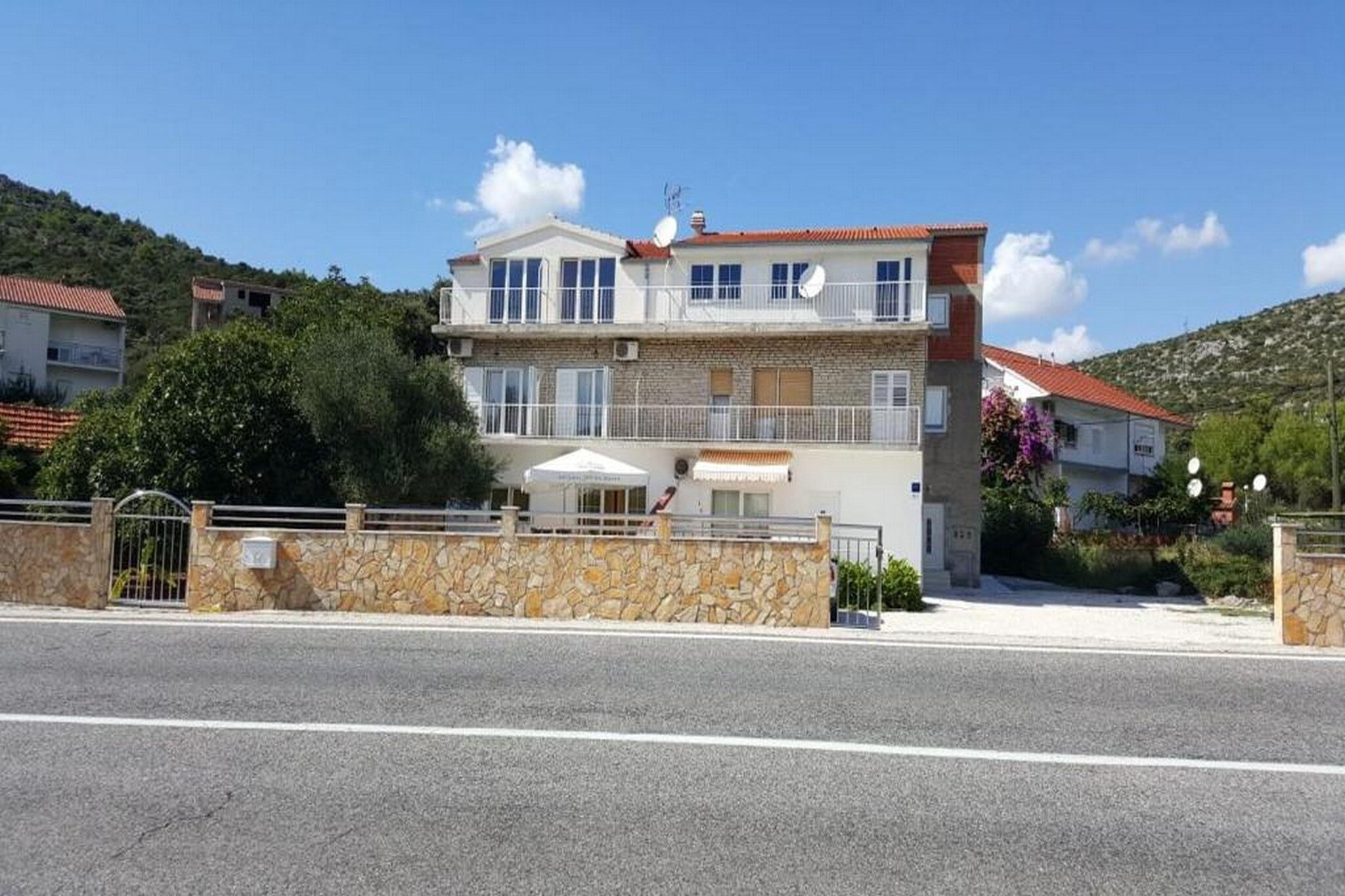 Apartments Semafor - One Bedroom Apartment with Terrace and Sea View A3
