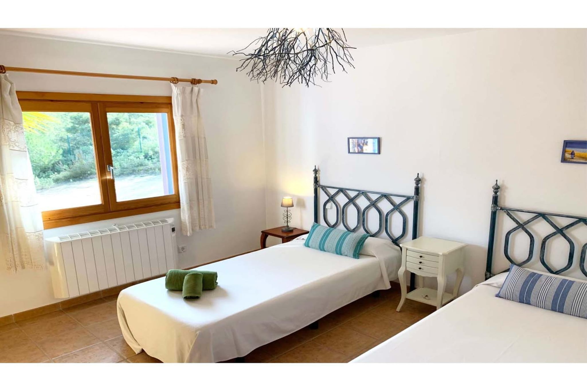 SES SAVINES-Slaapkamer