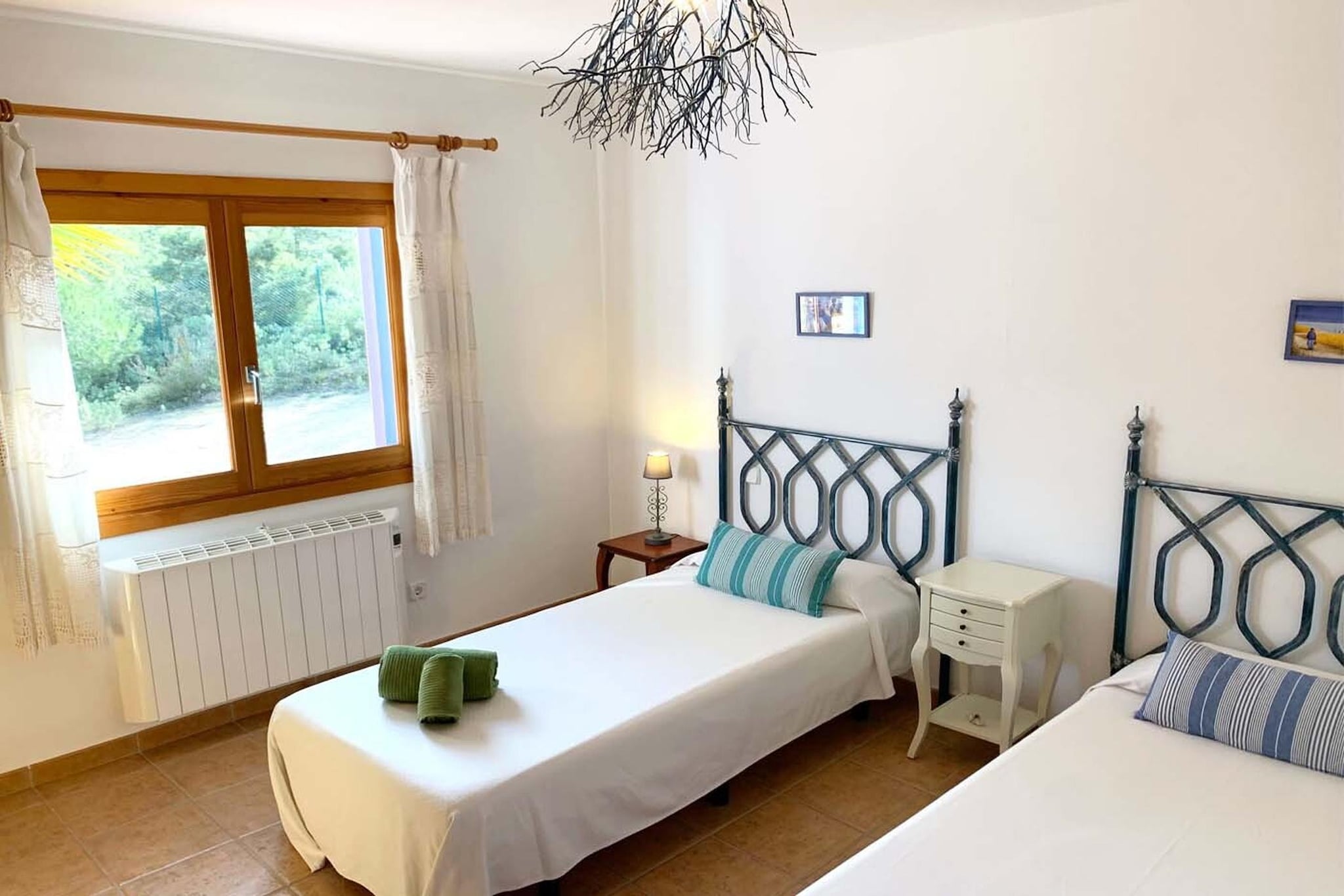 SES SAVINES-Slaapkamer