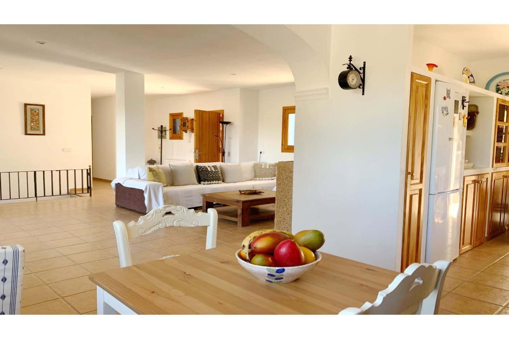 SES SAVINES-Eetkamer