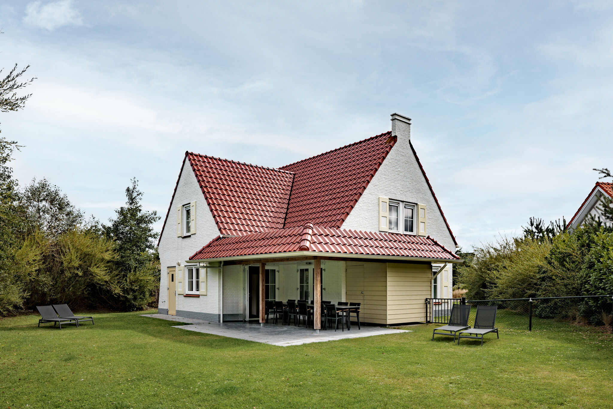 Renovierte Villa mit Sauna in Strandnähe