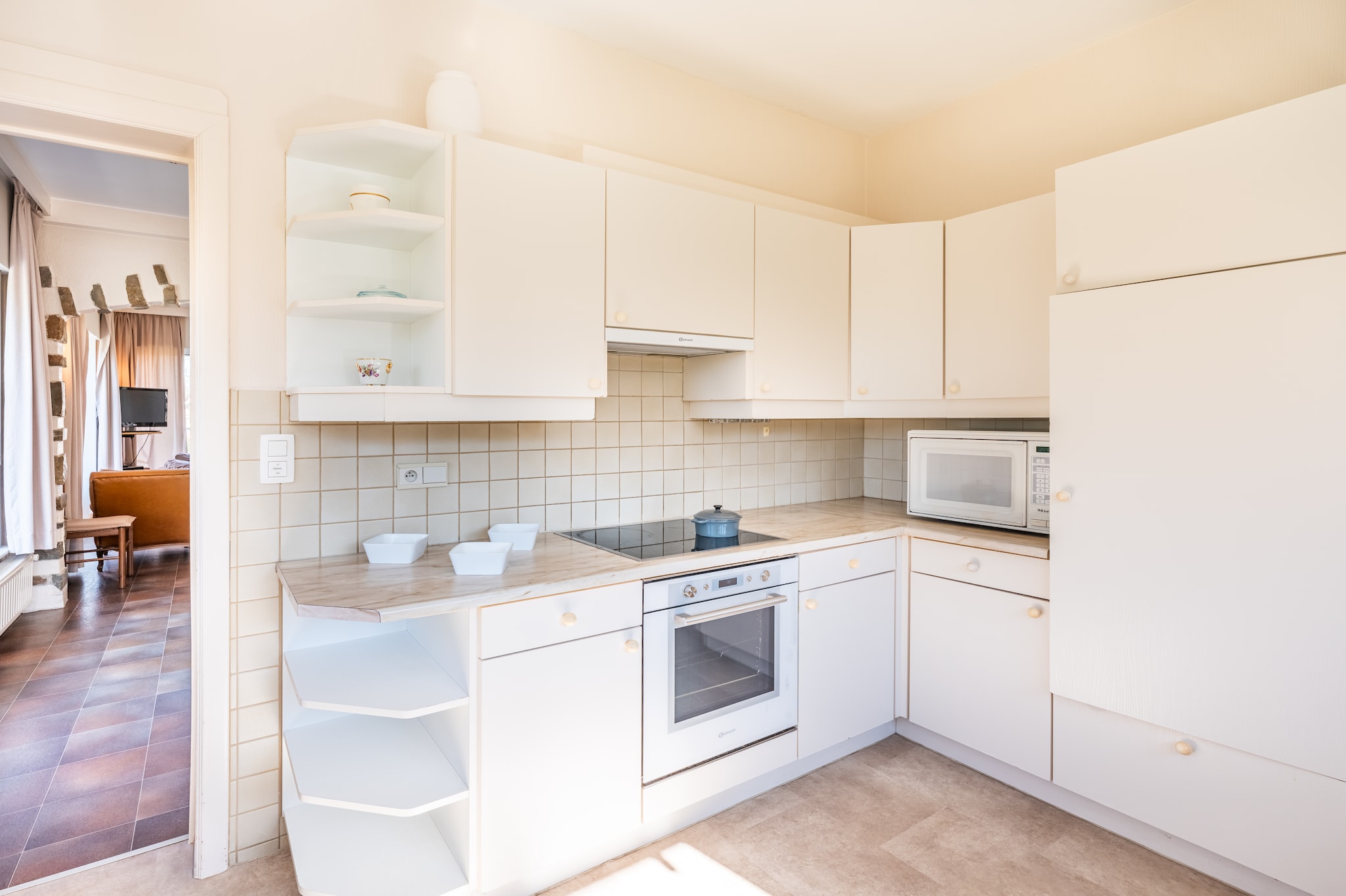 Tamalone-Kitchen