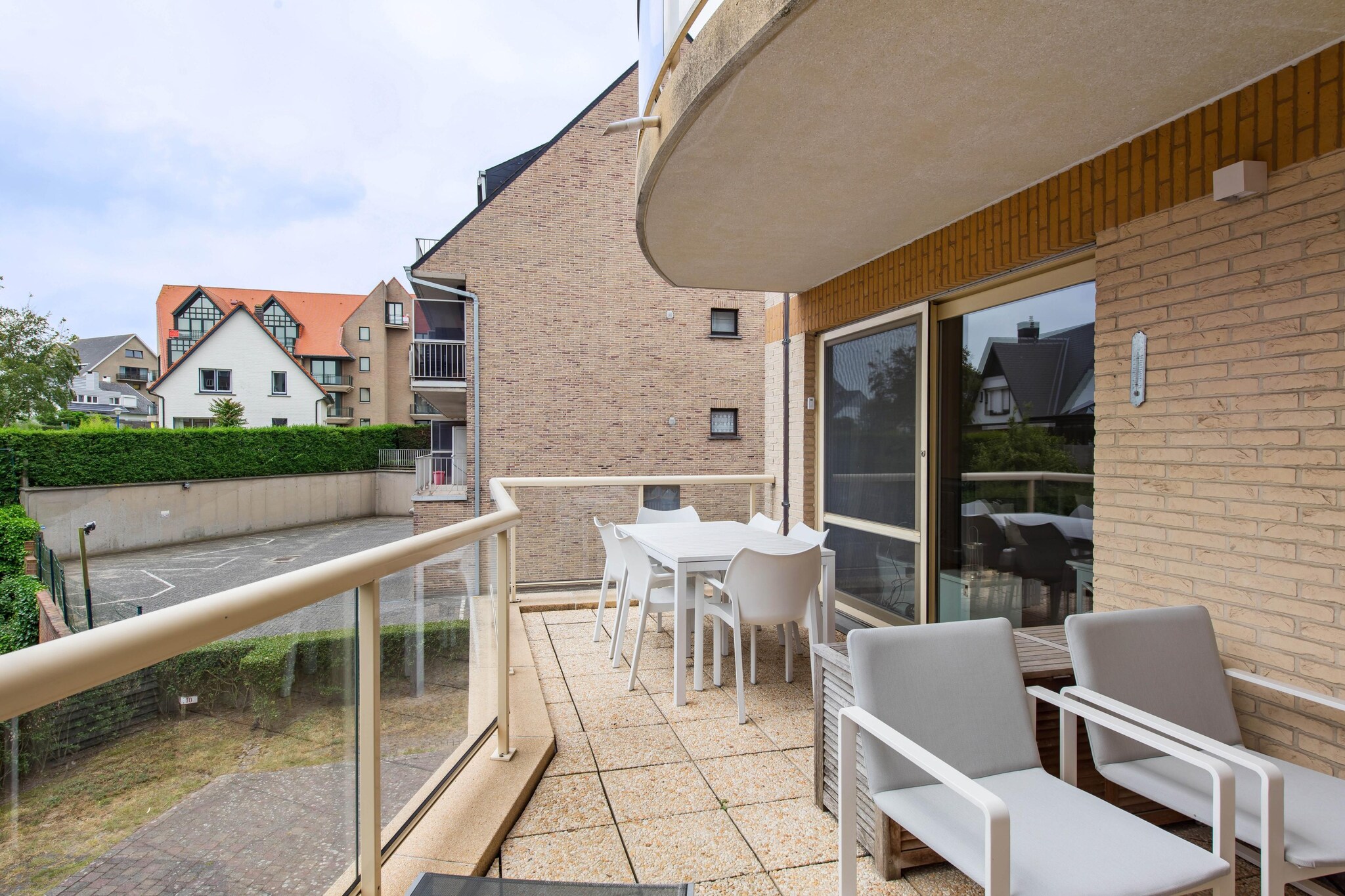 Apartment near Zeedijk Beach