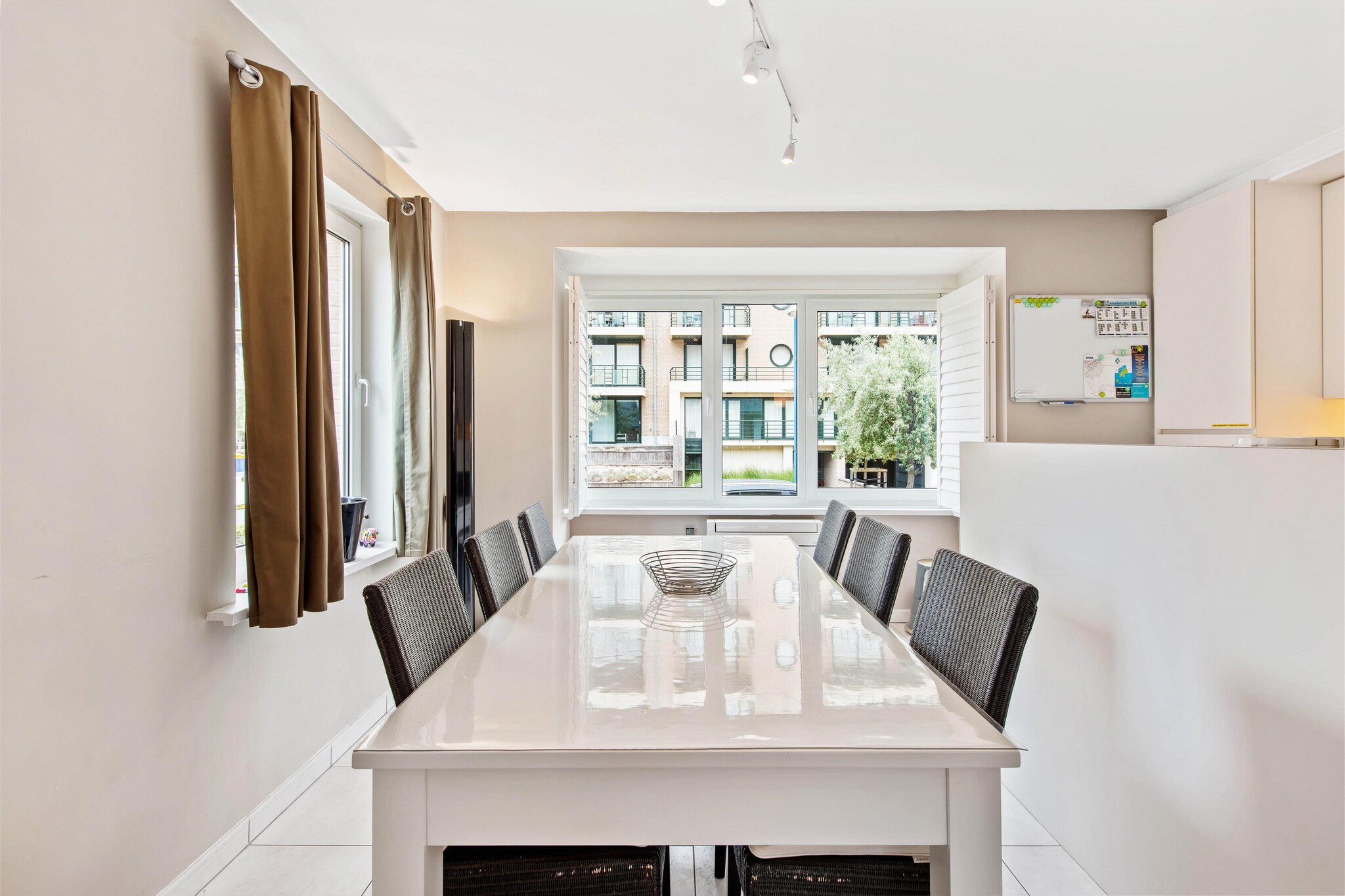 Apartment near Zeedijk Beach