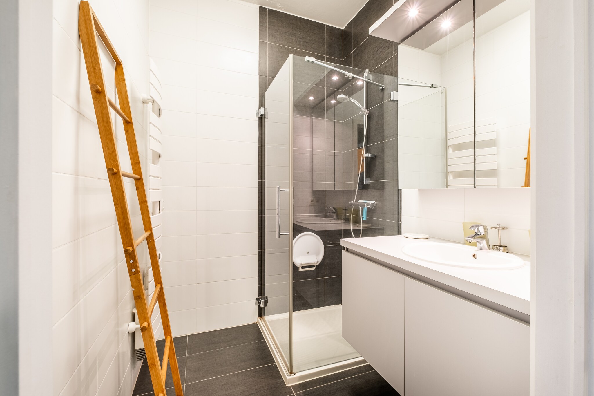 Apartment in St-Idesbald near the Beach