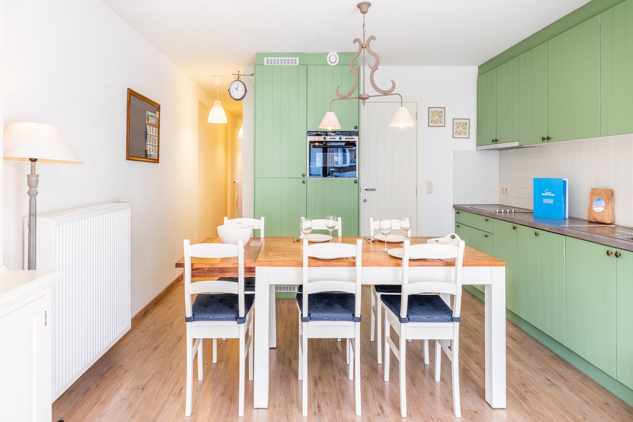 Seahouse 102-Dining room