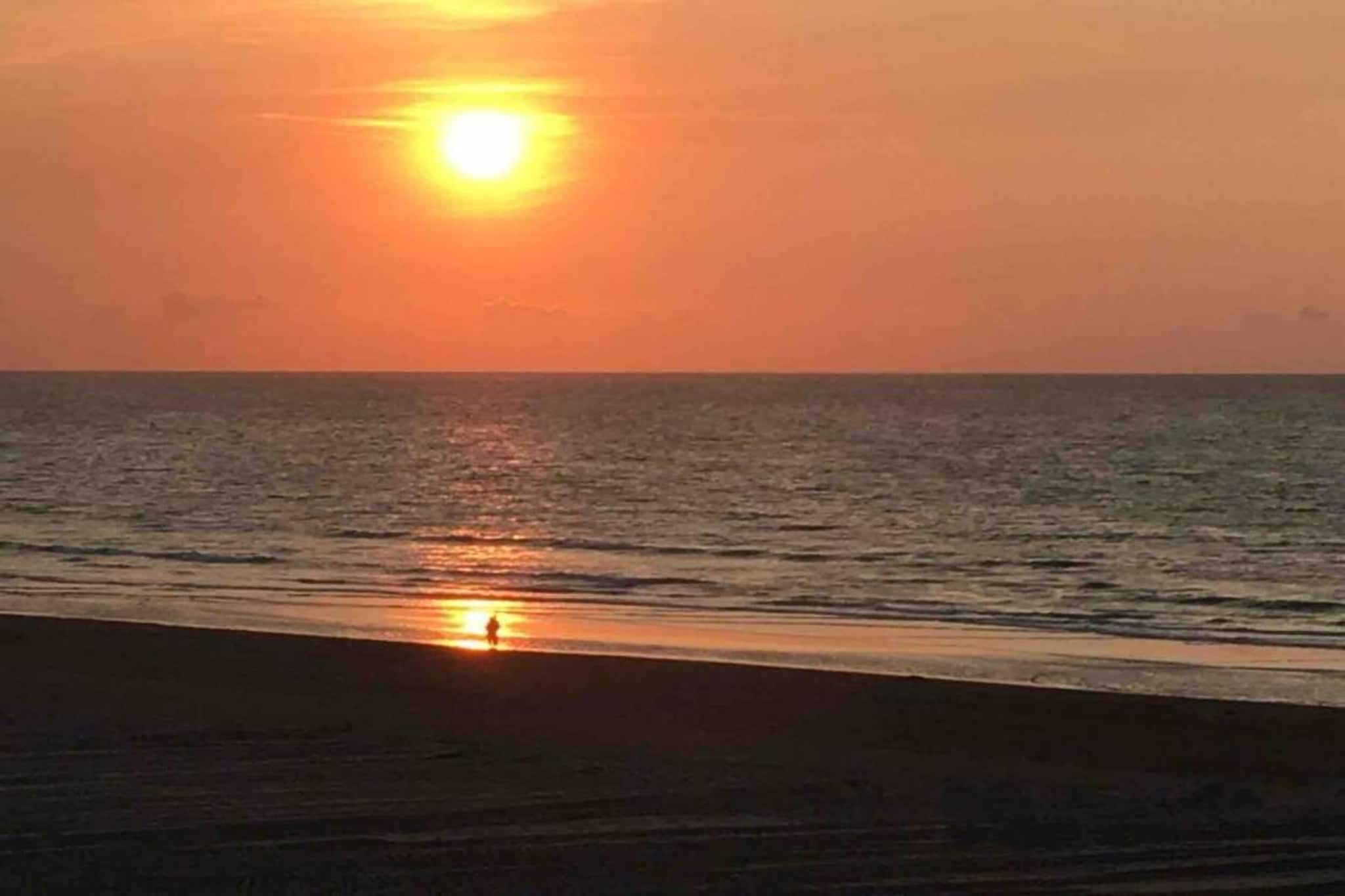 Les Vagues 201G20-Areas summer 1km