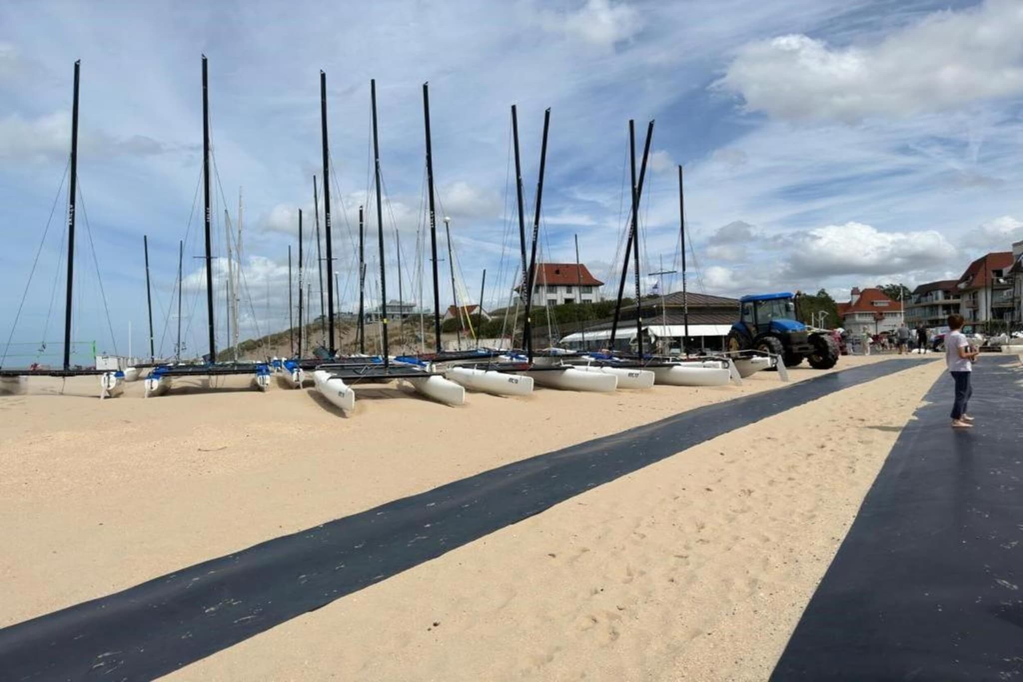 Les Vagues 201G20-Areas summer 1km