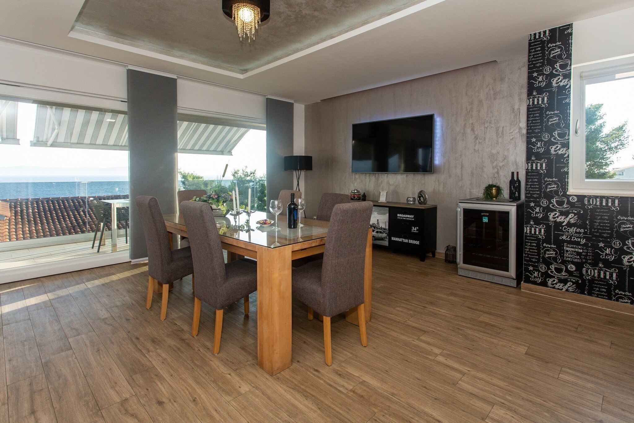 Apartments Aqua - Two Bedroom Apartment with Terrace and Sea View