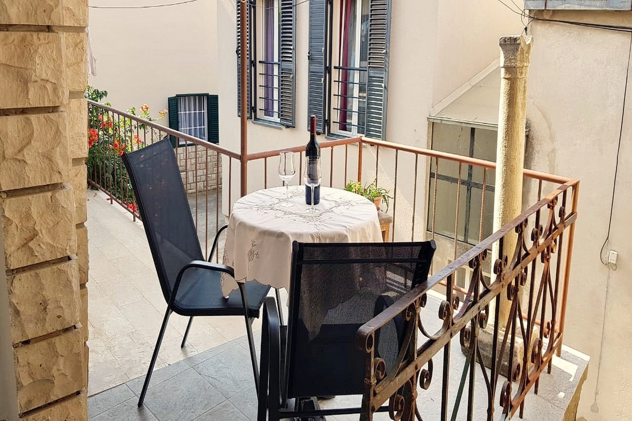 Studio Joković - Studio Apartment with Terrace and City View