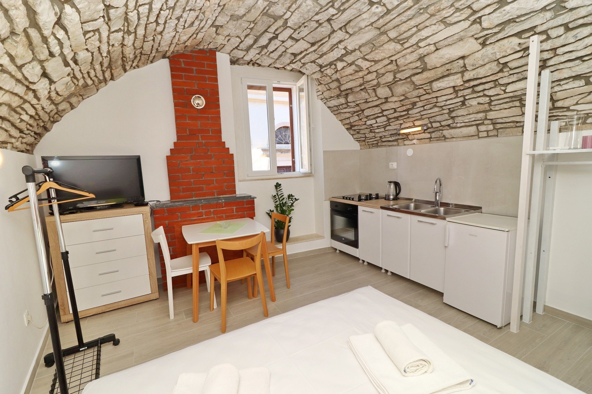 Studio Joković - Studio Apartment with Terrace and City View-Intérieur