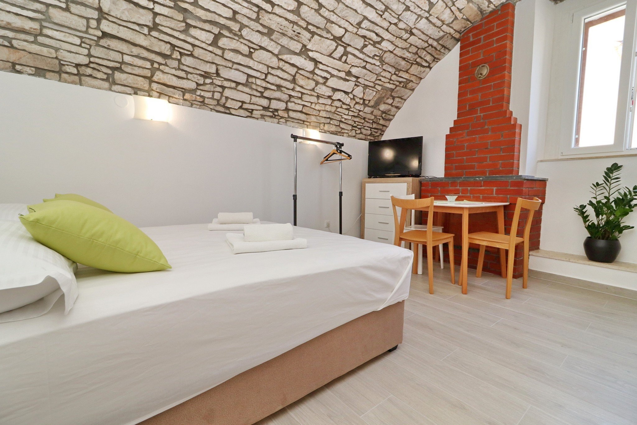 Studio Joković - Studio Apartment with Terrace and City View-Intérieur