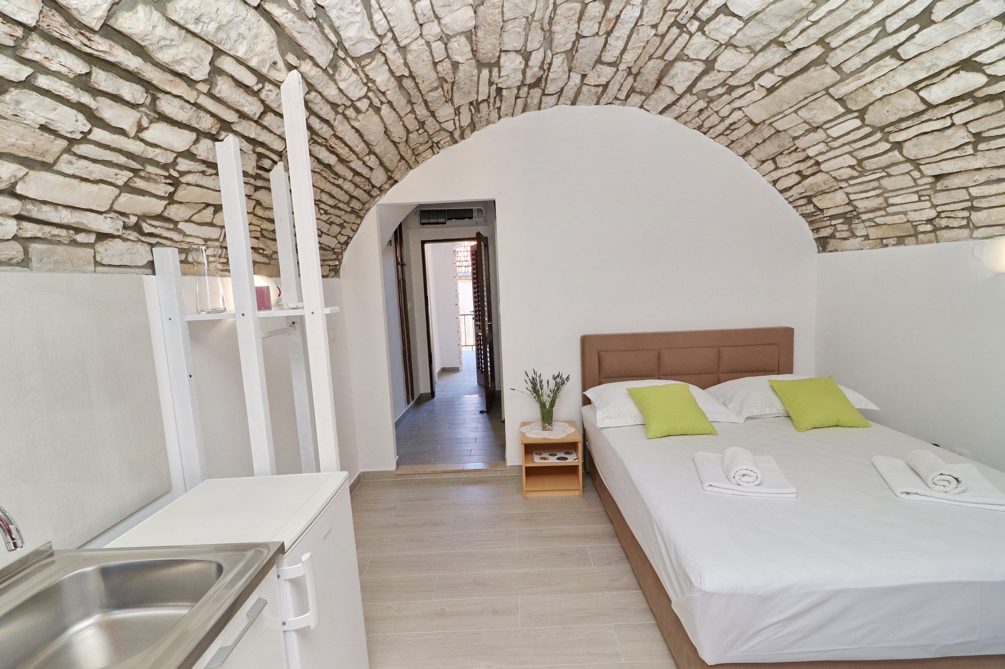 Studio Joković - Studio Apartment with Terrace and City View-Intérieur