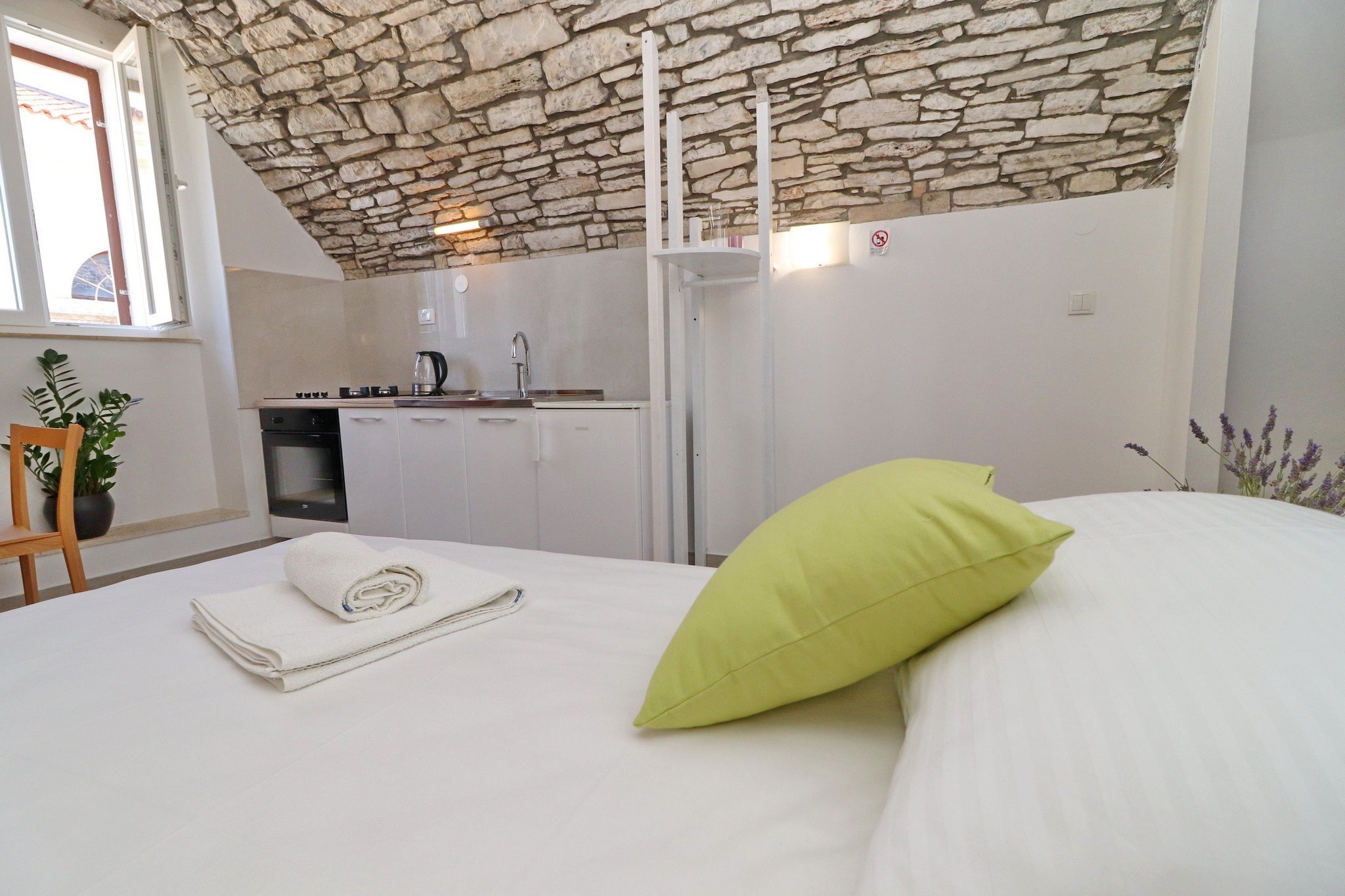 Studio Joković - Studio Apartment with Terrace and City View-Salle de bain