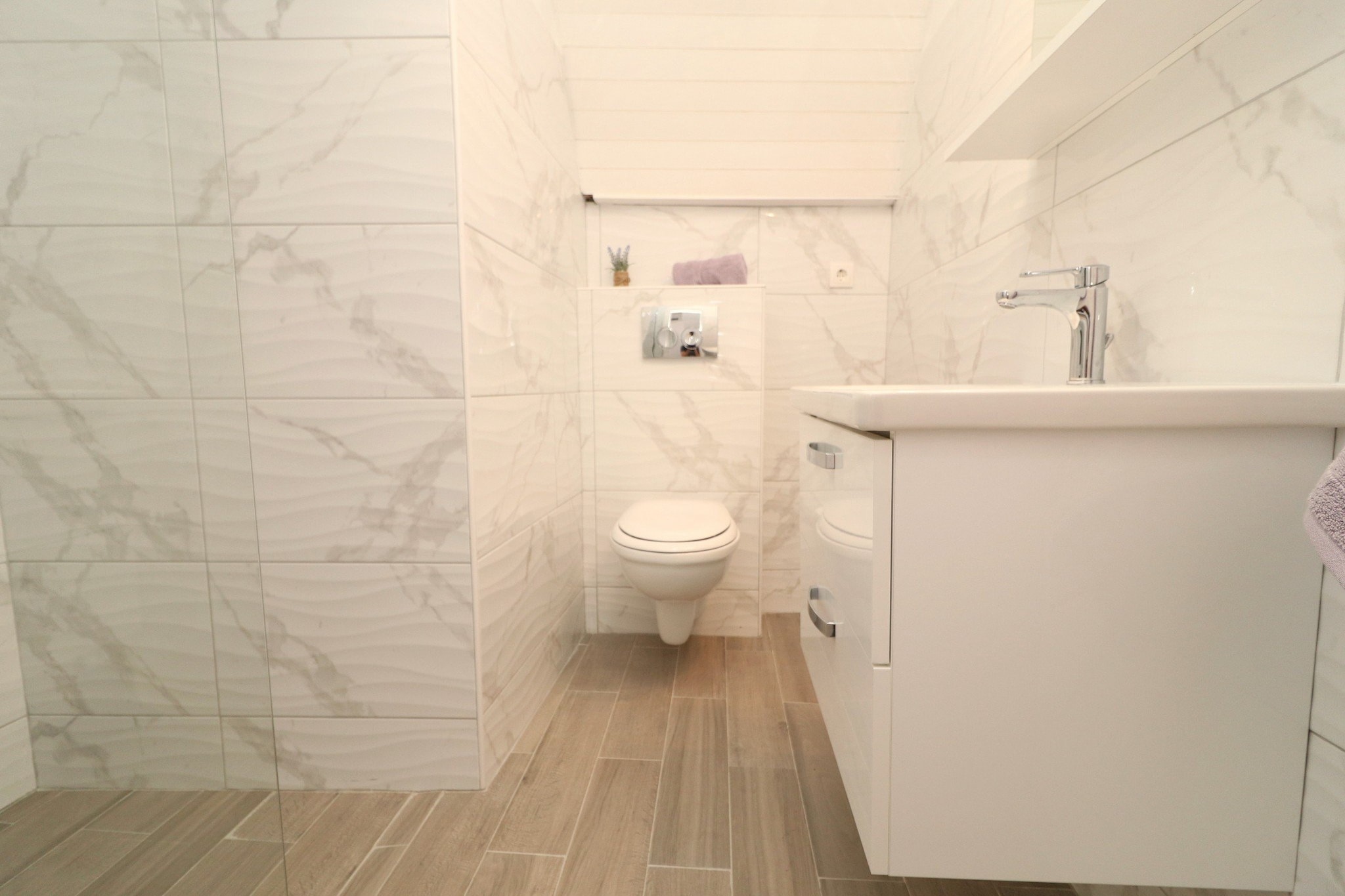 Studio Joković - Studio Apartment with Terrace and City View-Salle de bain