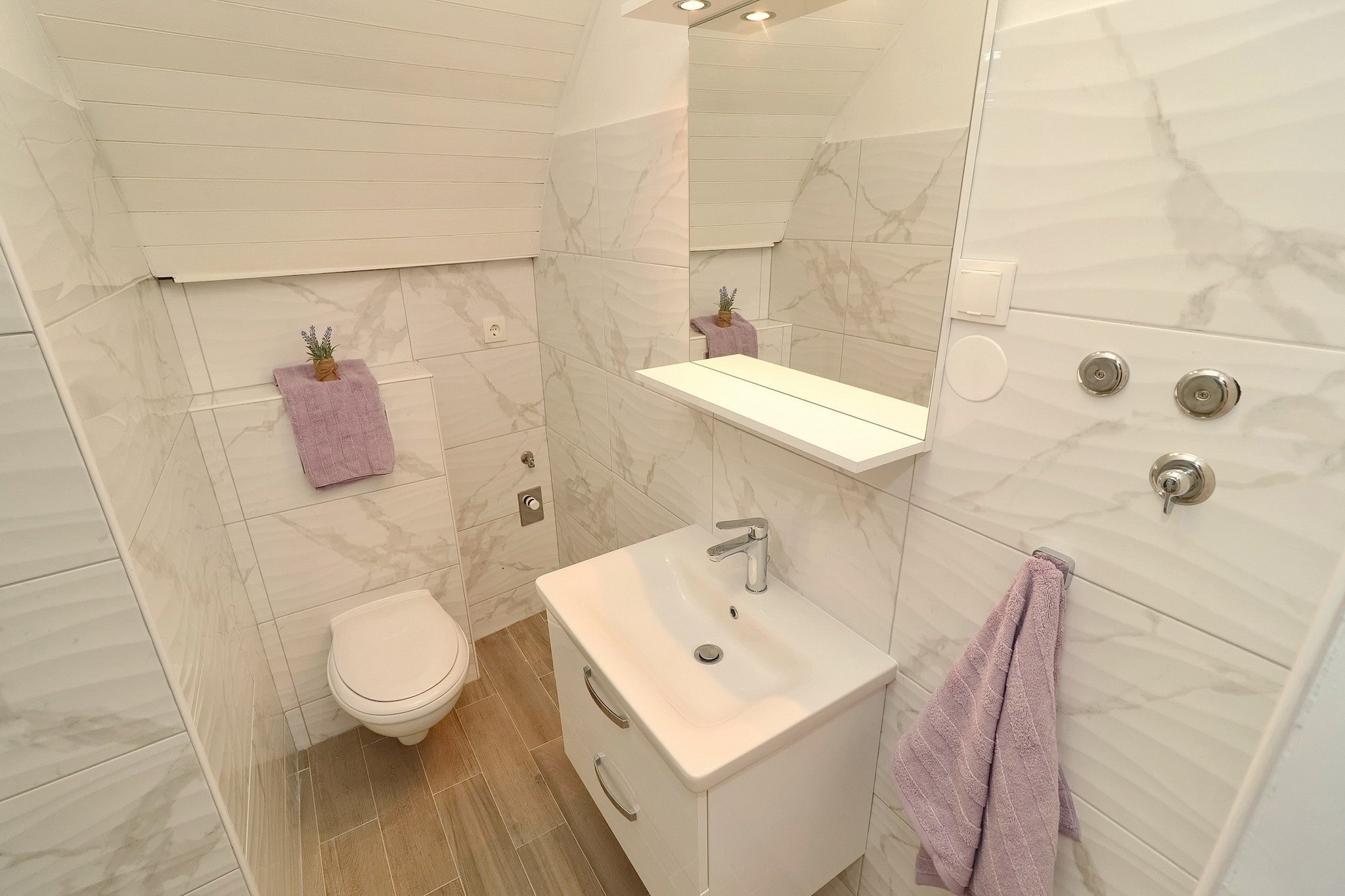 Studio Joković - Studio Apartment with Terrace and City View-Salle de bain